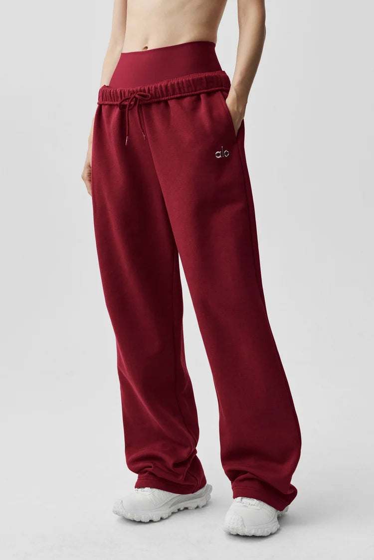 Alo Yoga - Accolade Straight Leg Sweatpant