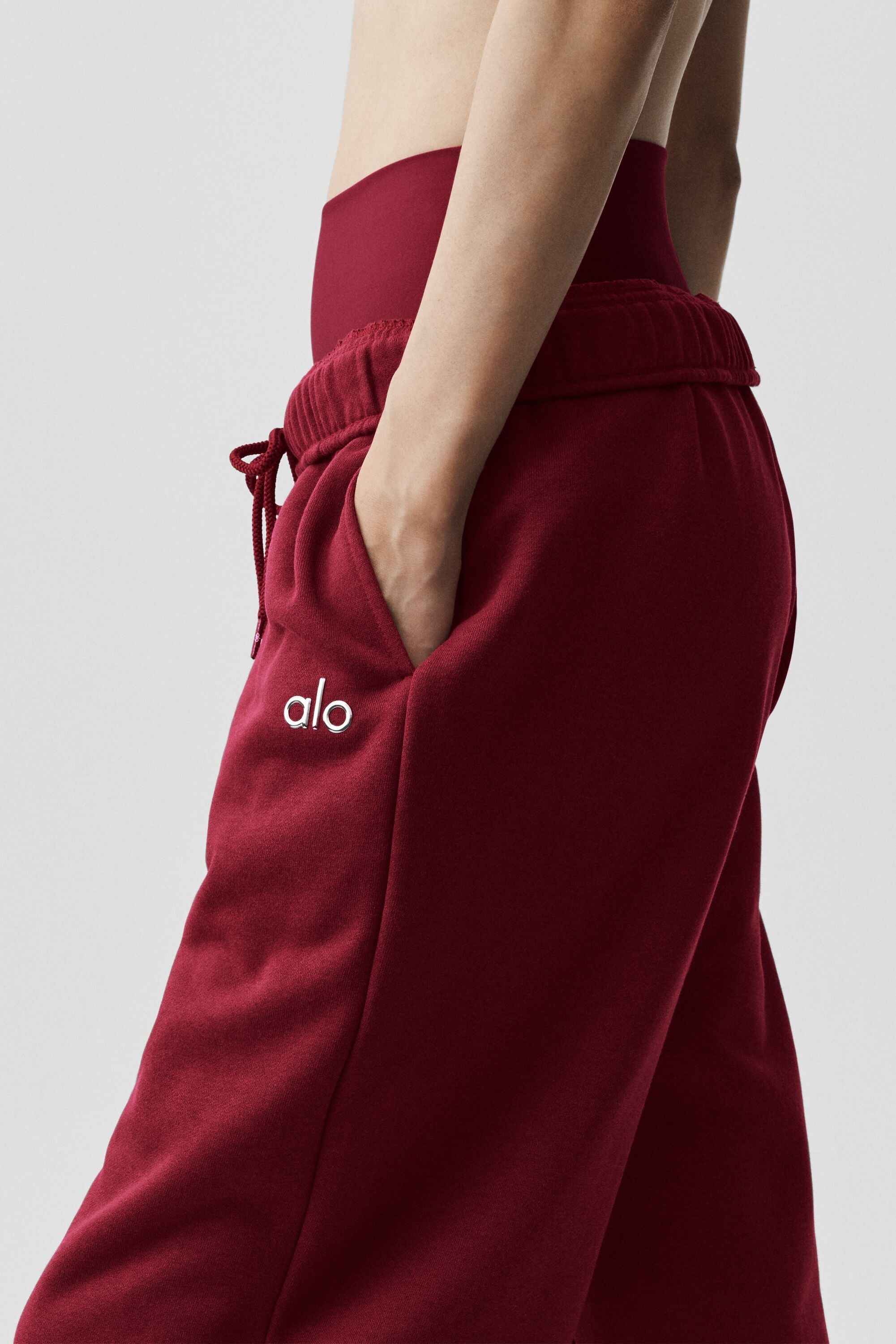 Accolade Straight Leg Sweatpant - Summer Romance Red