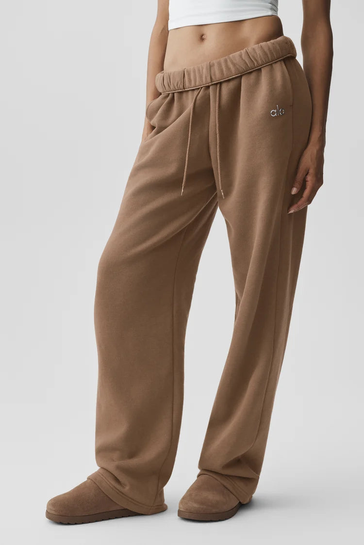 Alo Yoga - Accolade Straight Leg Sweatpant