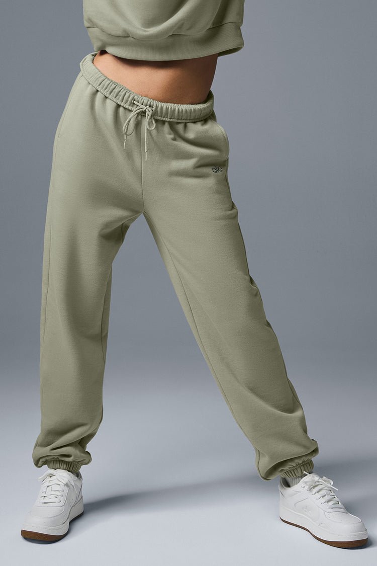 Alo Yoga - Accolade Sweatpant - Brandatak Store