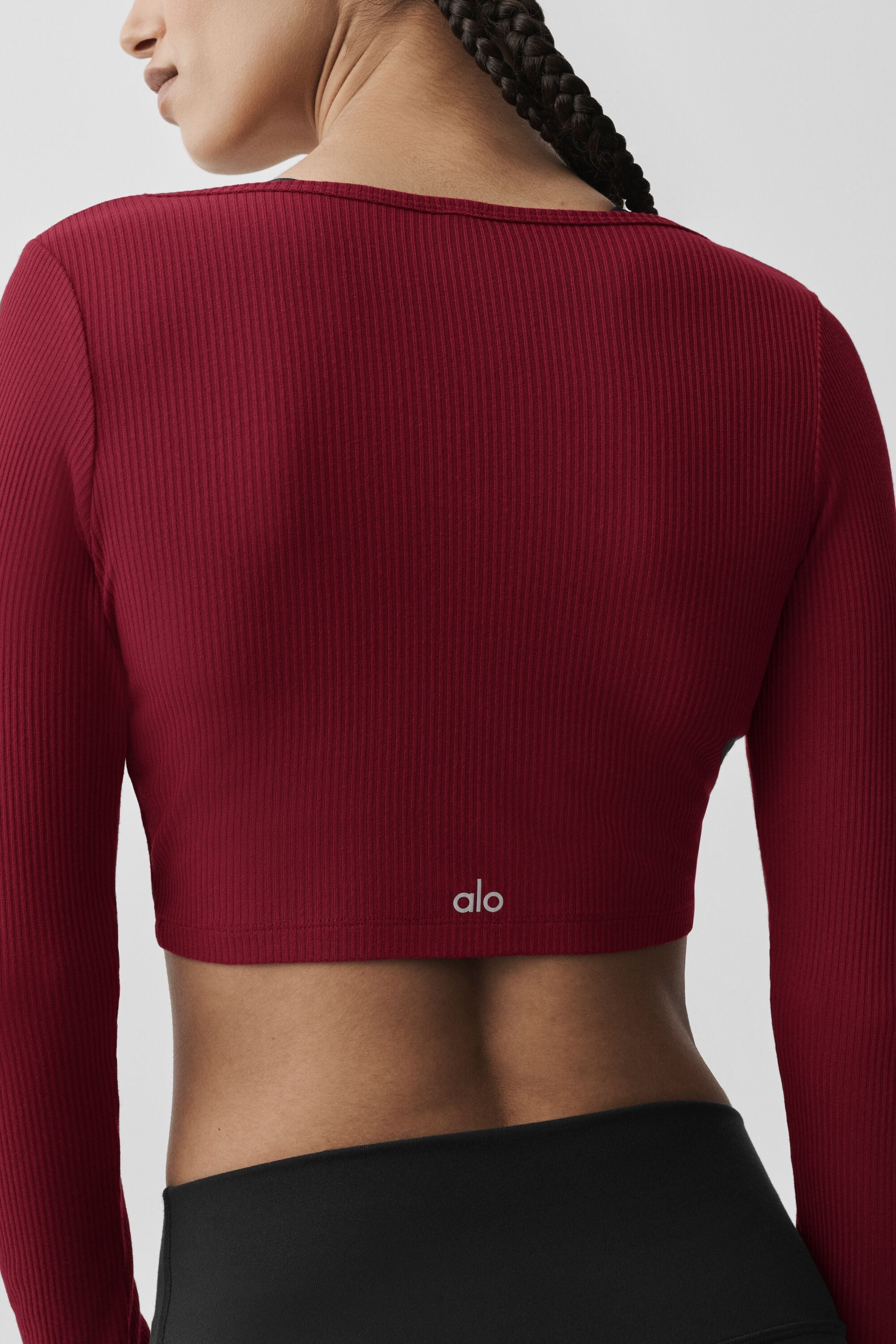 ALO YOGA - Ribbed Cropped Whisper Cardigan - Summer Romance Red