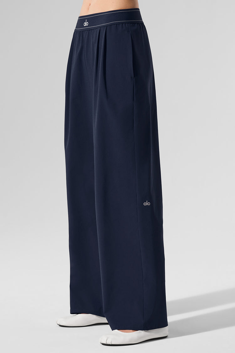 Alo Yoga - Suit Up Trouser (Regular)