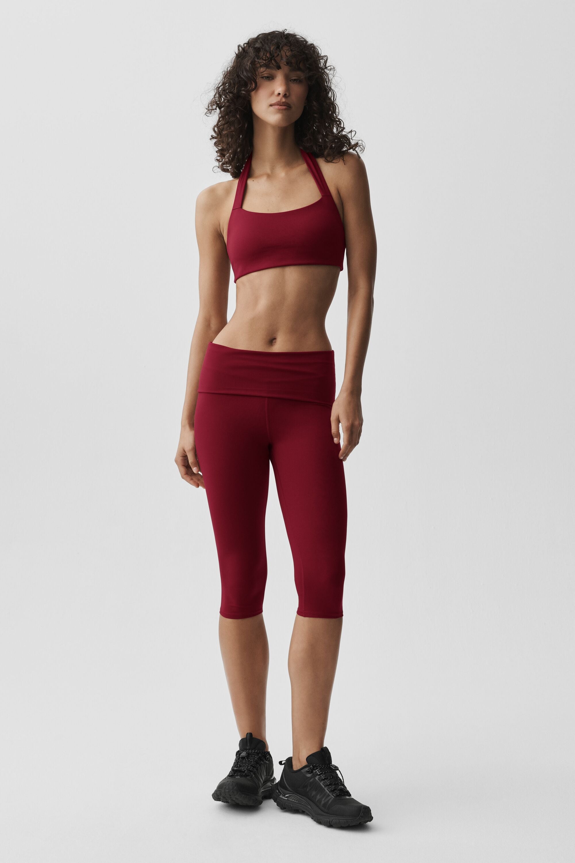 ALO YOGA - Softsculpt Feel The Heat Halter Bra - Summer Romance Red
