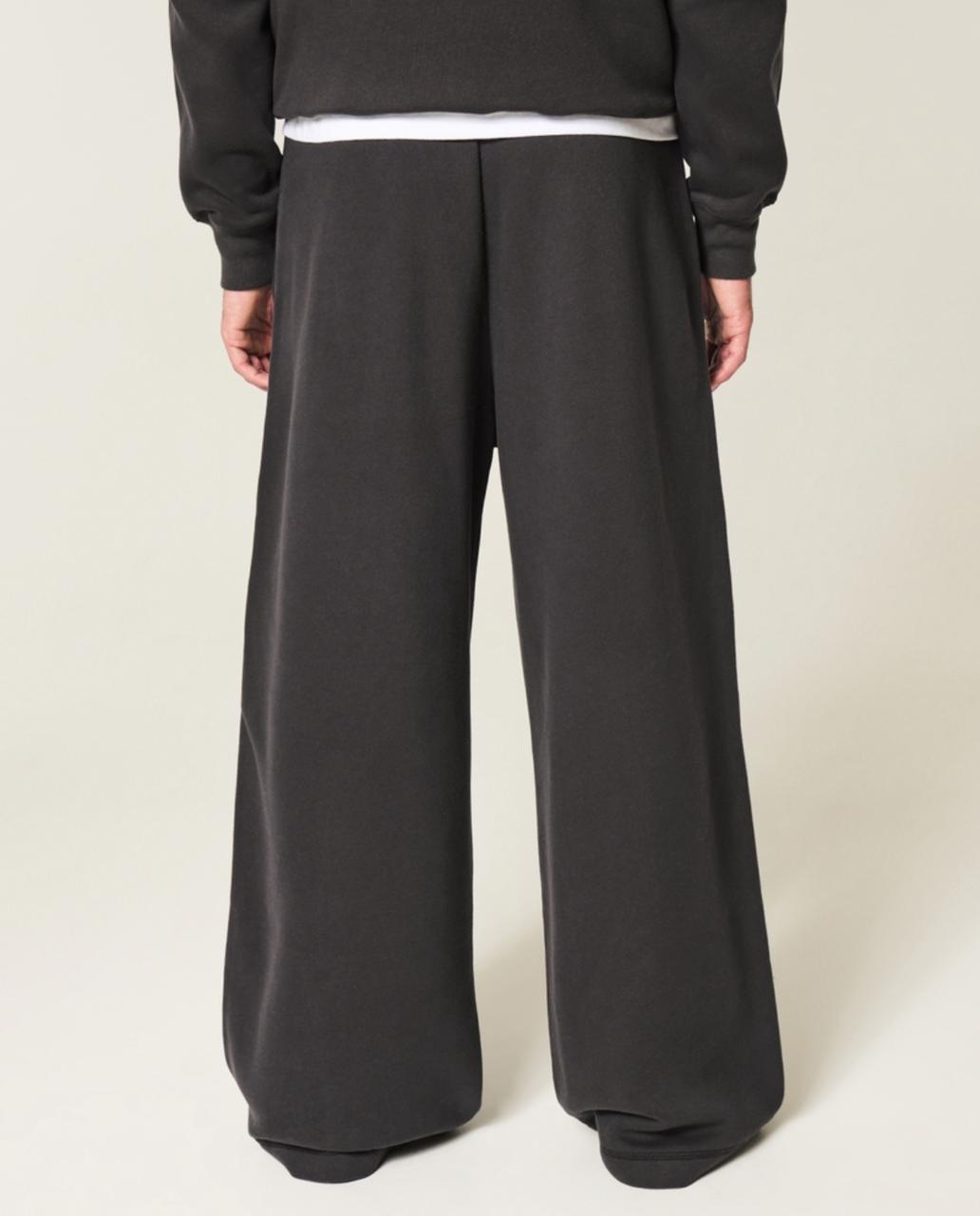 Hollister - Seamed Big Sweatpants