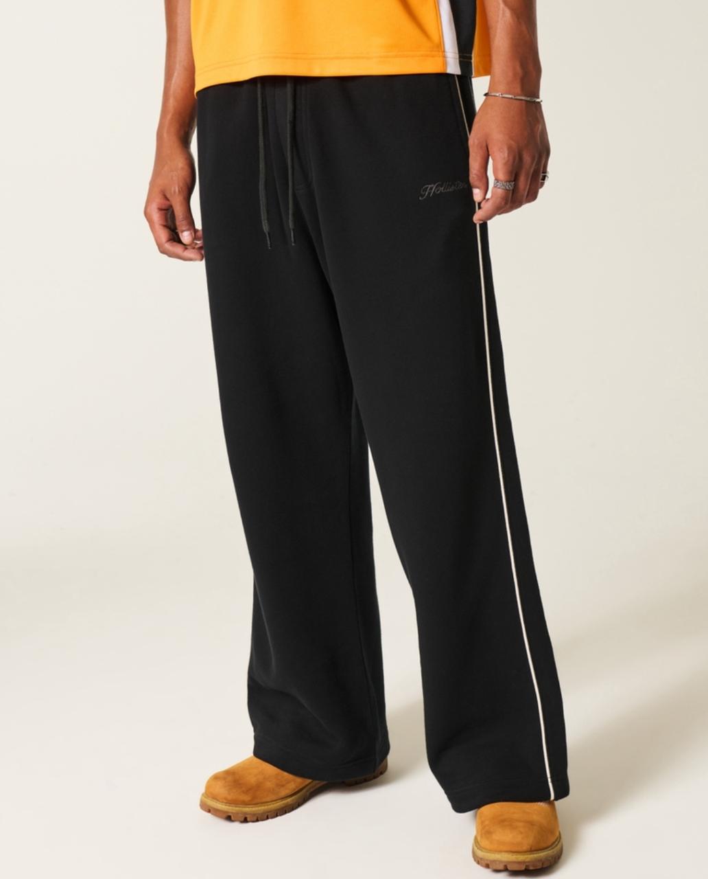 Hollister - Logo Super Baggy Sweatpants
