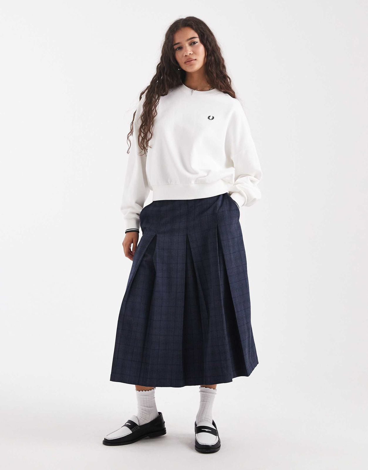 Fred Perry - Tipped Sweatshirt In White