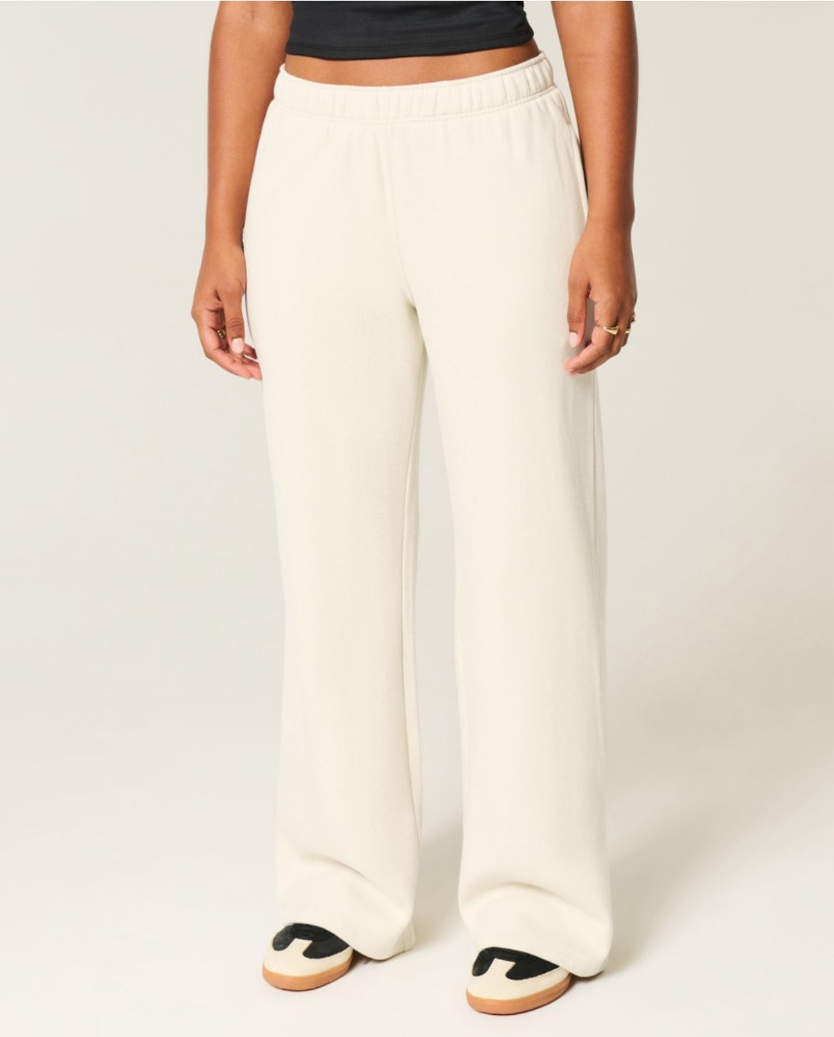 Hollister - Heart Pocket Wide-Leg Sweatpants