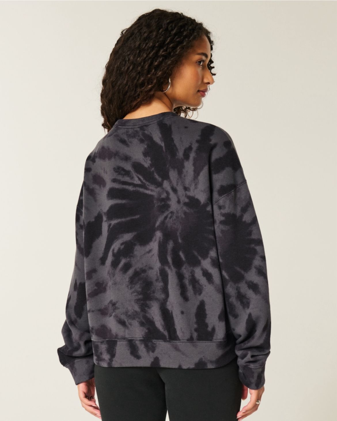 Hollister - Easy Tie-Dye Pattern Crew Sweatshirt
