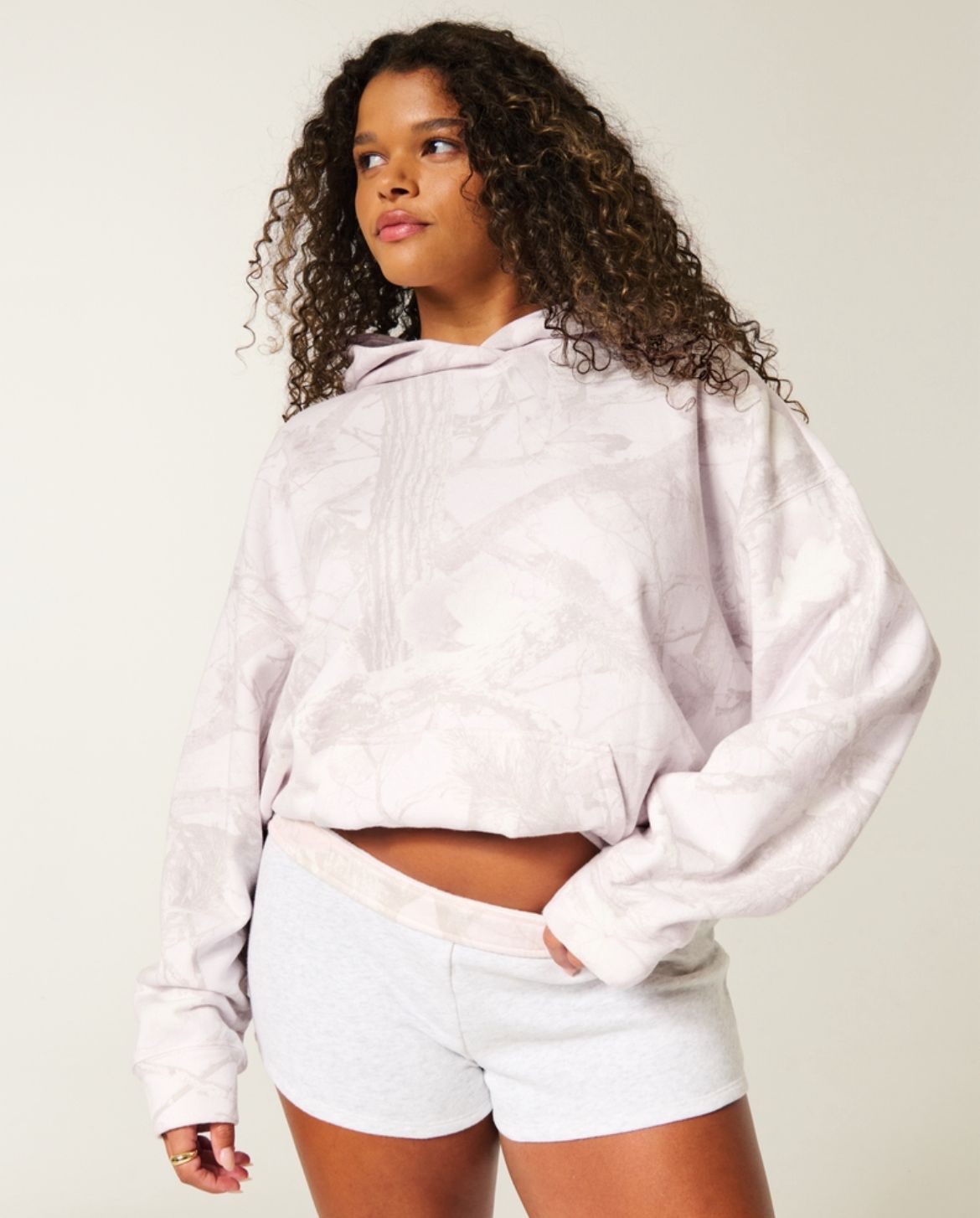 HOLLISTER - OVERSIZED PINK CAMO HOODIE IMMEDIATE