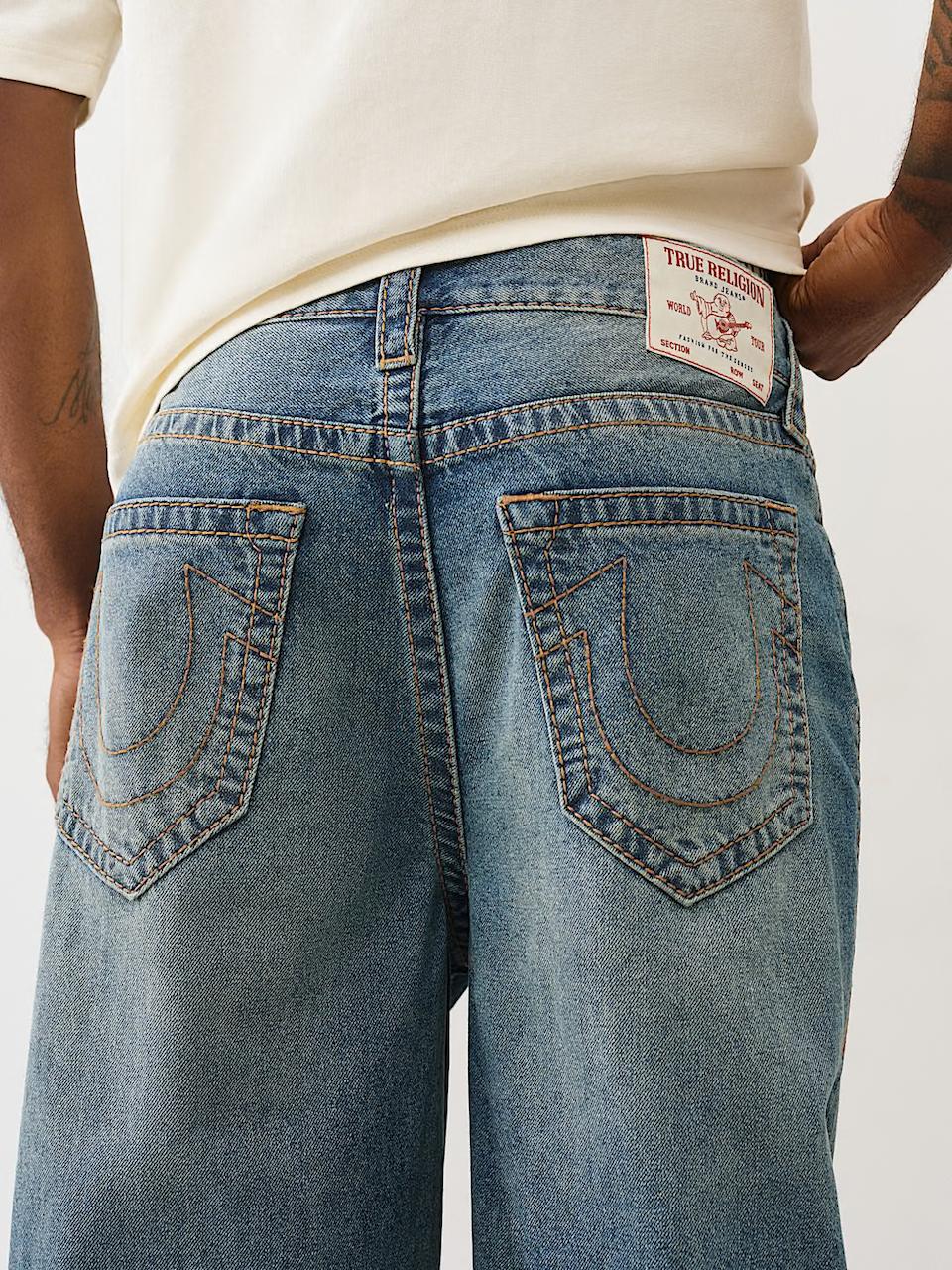 TRUE RELIGION - DISTRESSED BIG T SKATE JEAN
