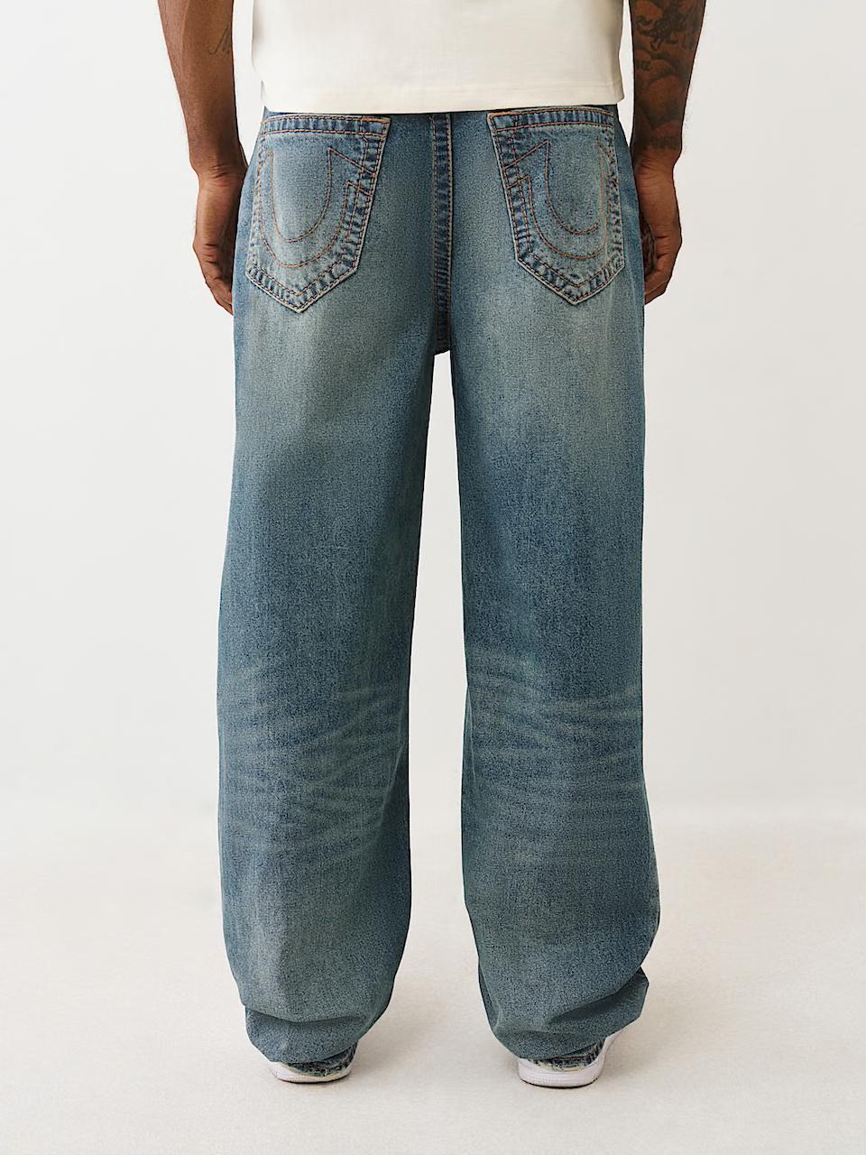 TRUE RELIGION - DISTRESSED BIG T SKATE JEAN