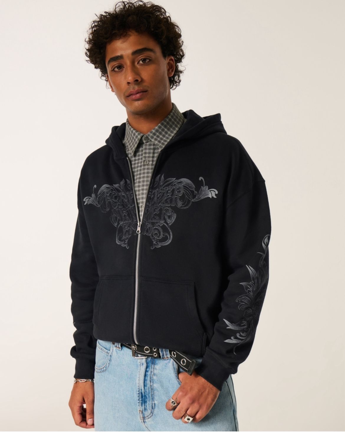 Hollister - Hollister Feel Good Boxy Zip-Up Hoodie IMMEDIATE