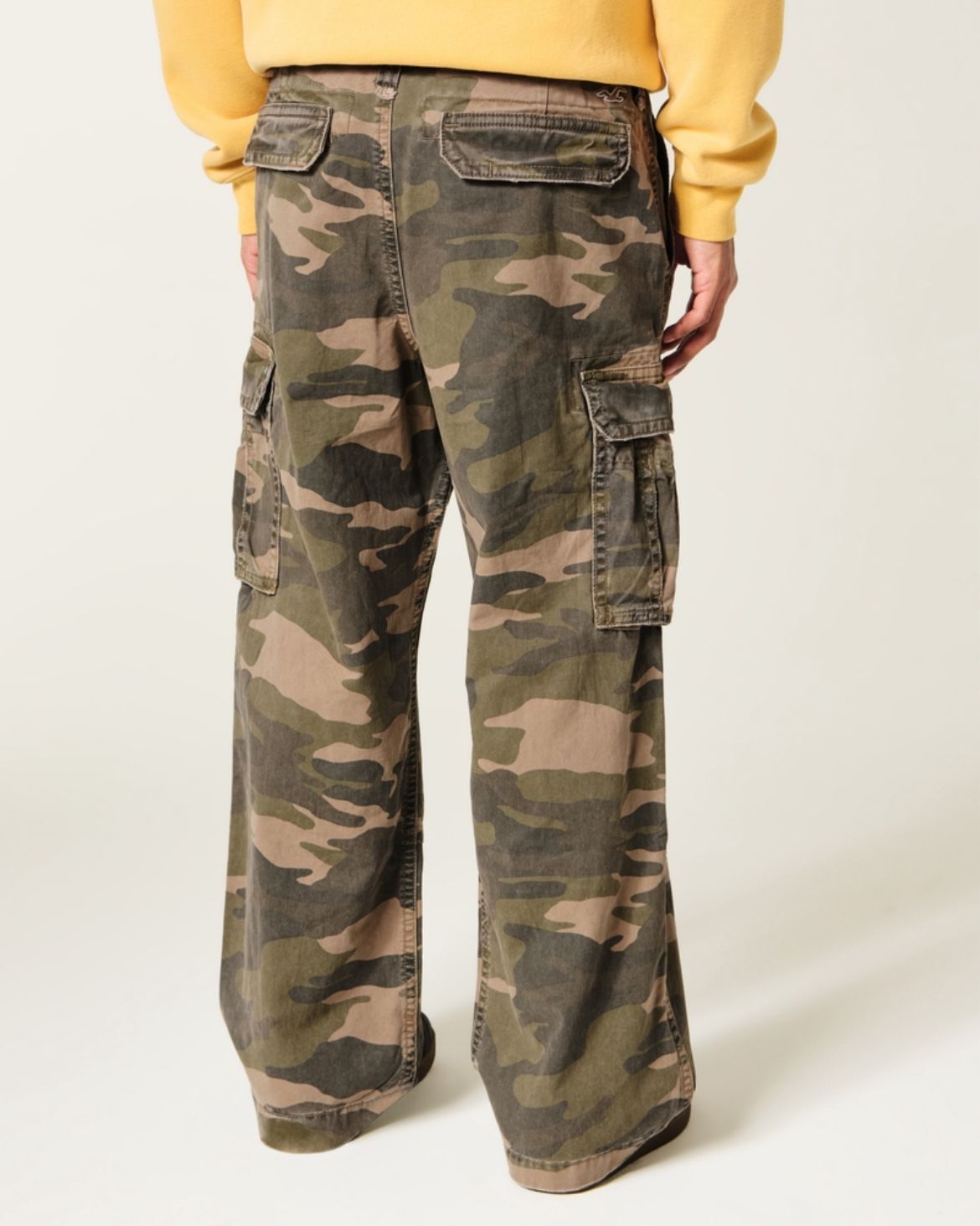 Hollister - Super Baggy Cargo Pants