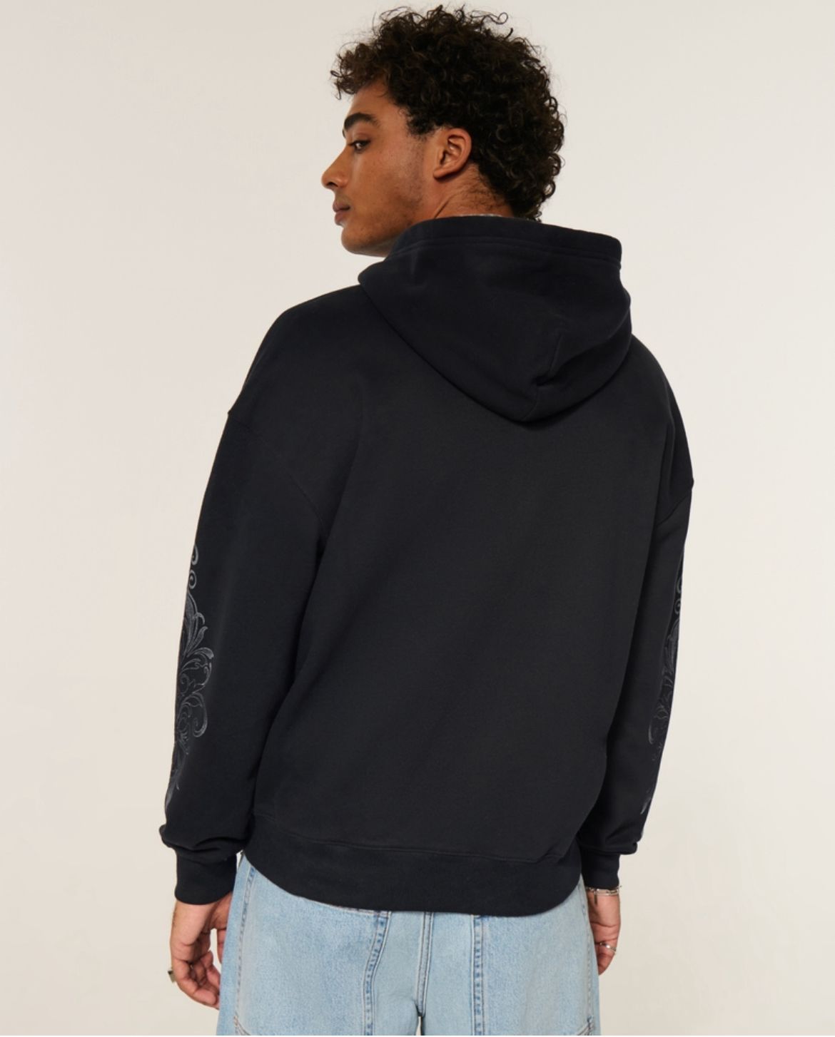 Hollister - Hollister Feel Good Boxy Zip-Up Hoodie IMMEDIATE