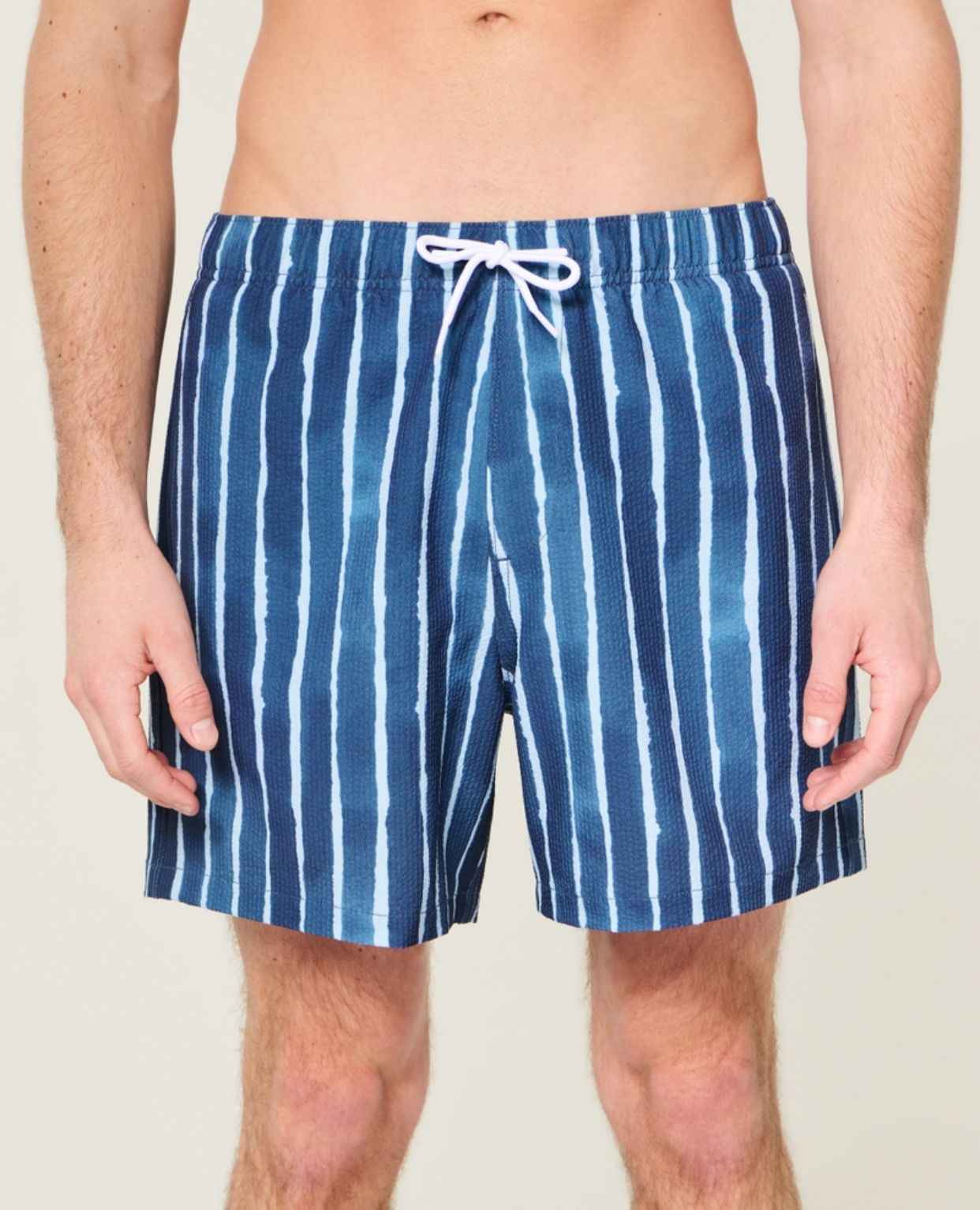 Hollister - Mid-Thigh Seersucker Swim Trunks