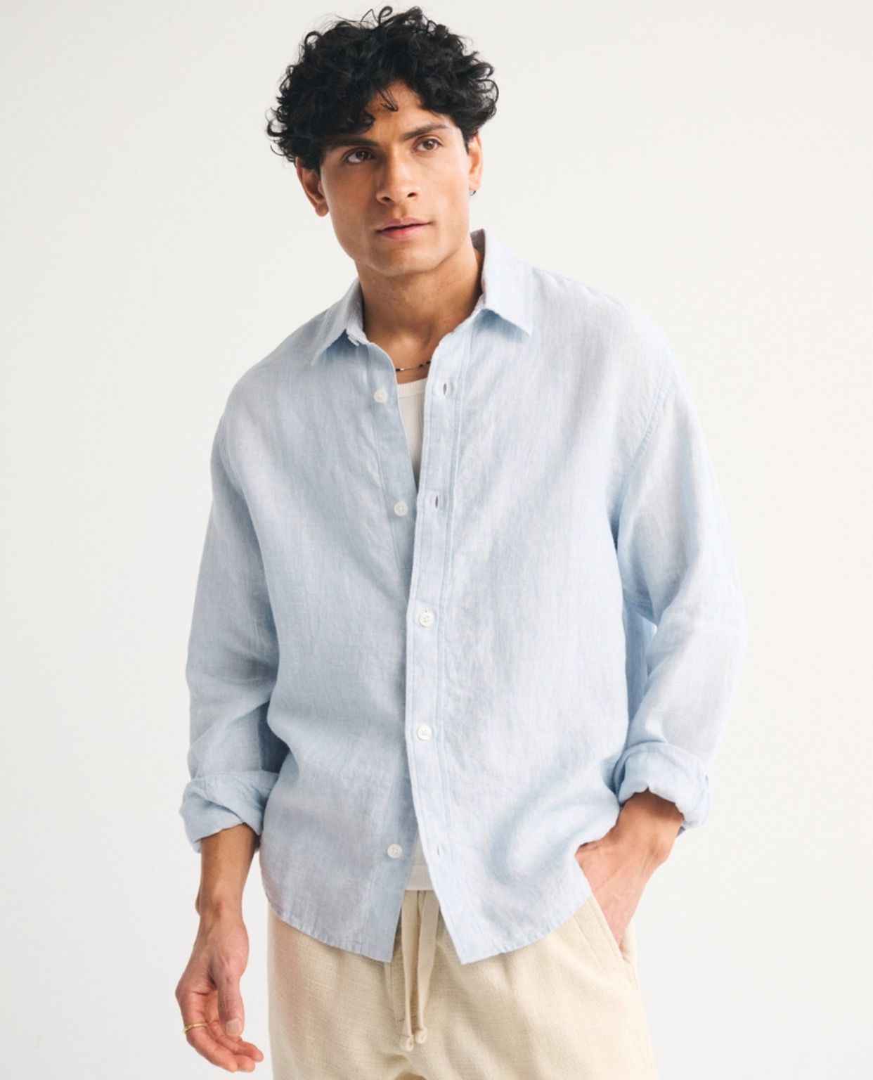 Abercrombie & Fitch - 100% Linen Button-Up Shirt