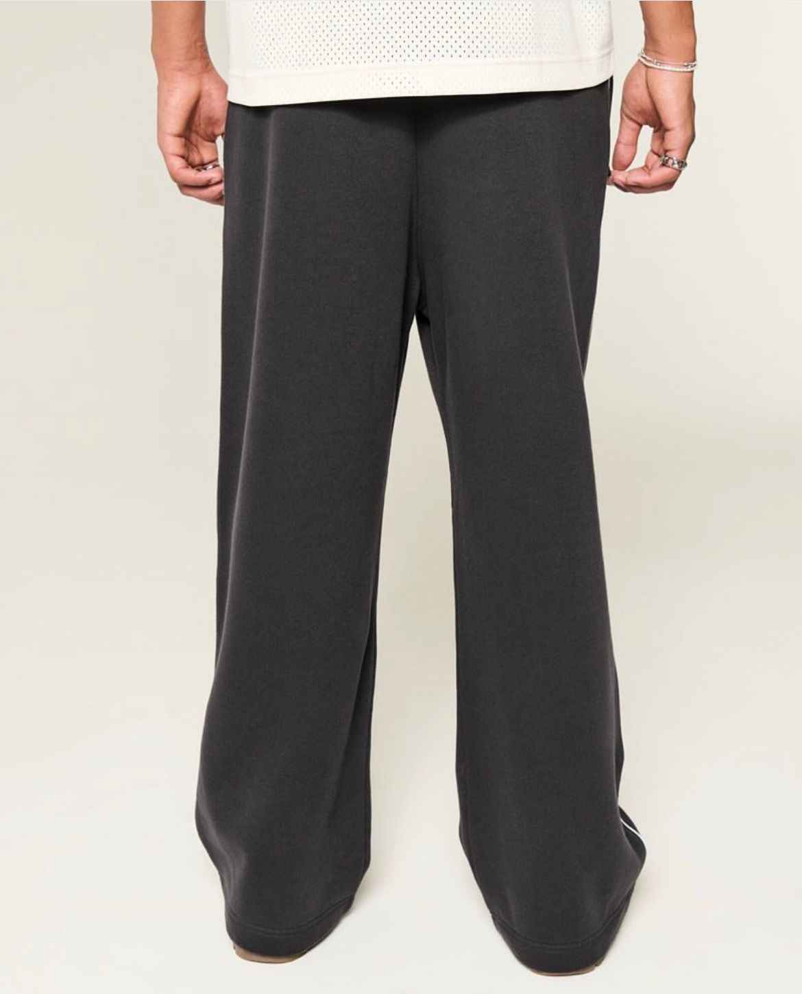 Hollister - Logo Super Baggy Sweatpants IMMEDIATE