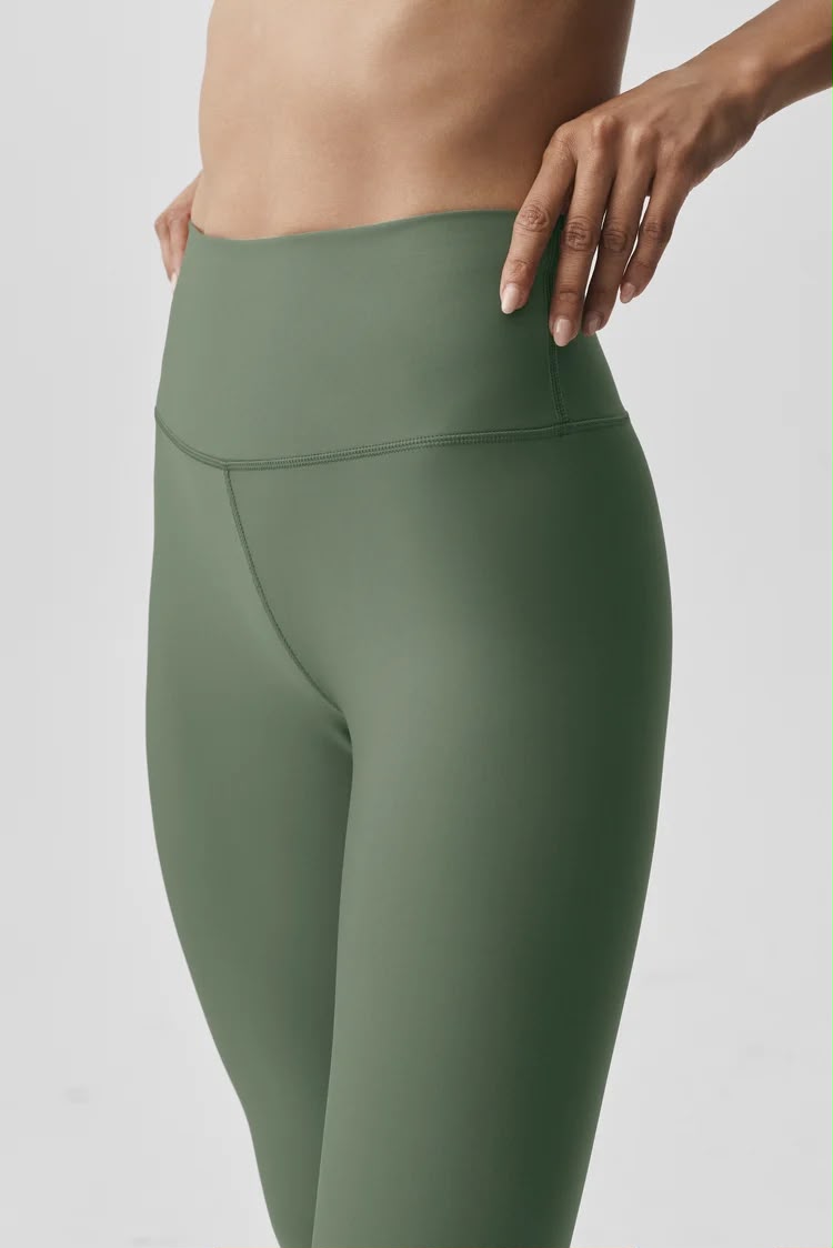 Alo Yoga - 7/8 High-Waist Airlift Legging