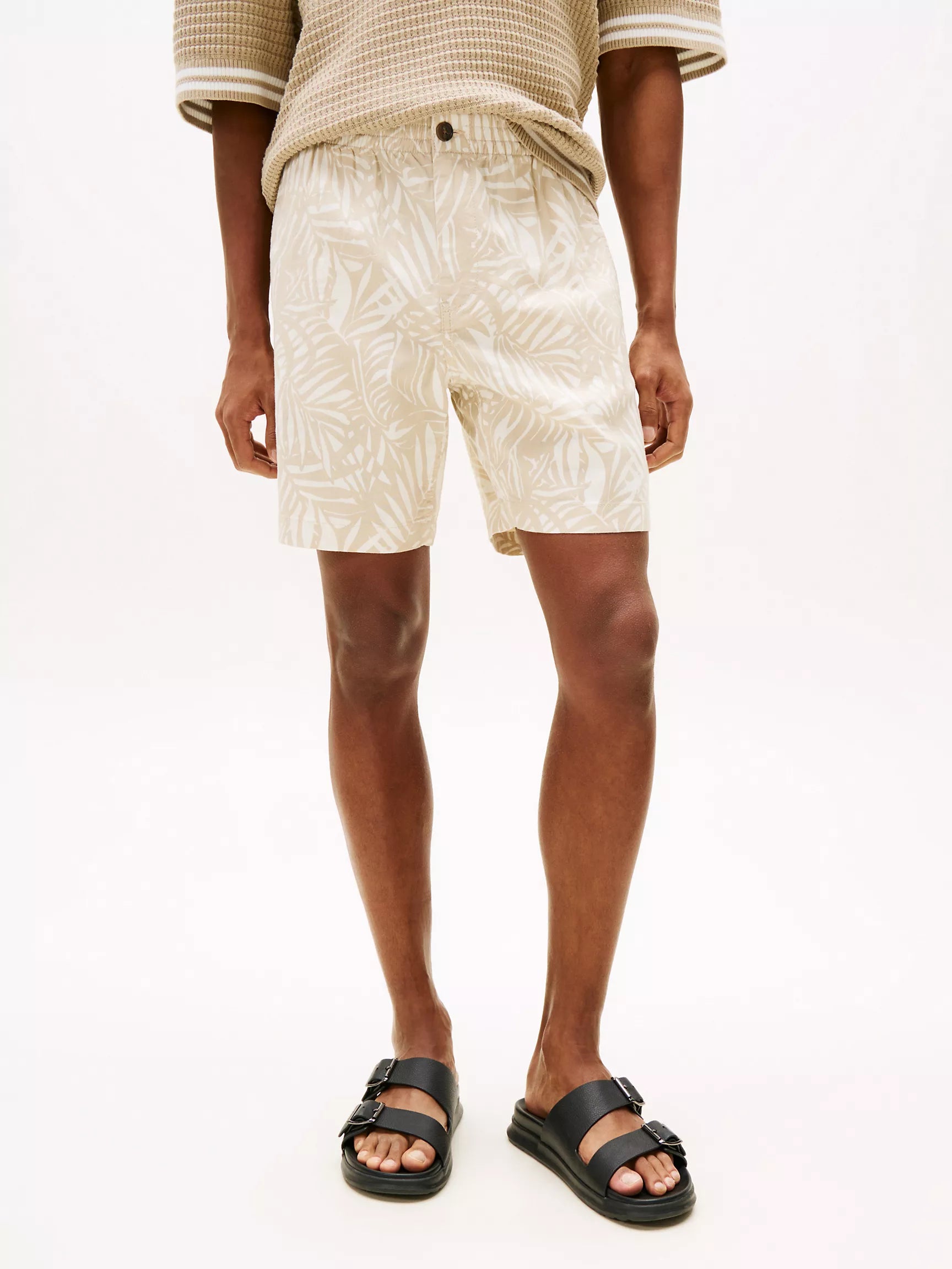 7" Palm Print Stretch Cotton-Linen Short