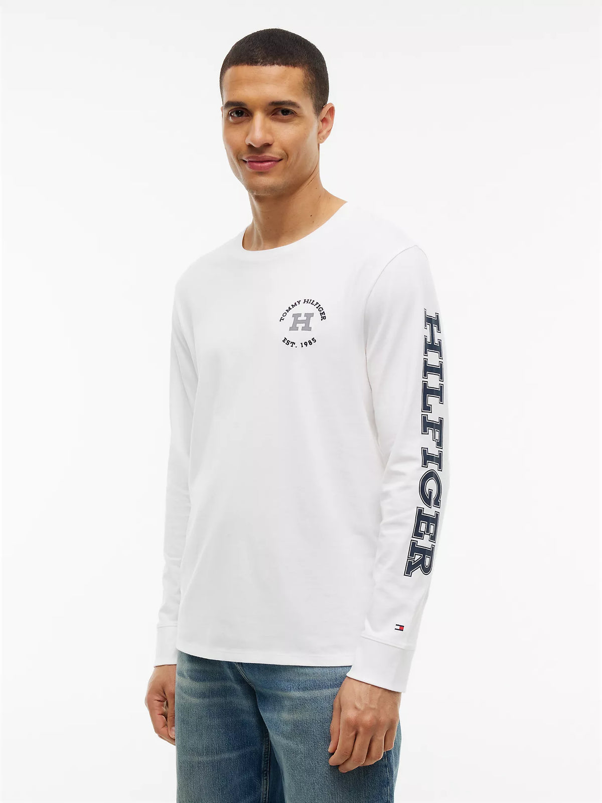 Tommy Hilfiger - Long-Sleeve Hilfiger Logo T-Shirt