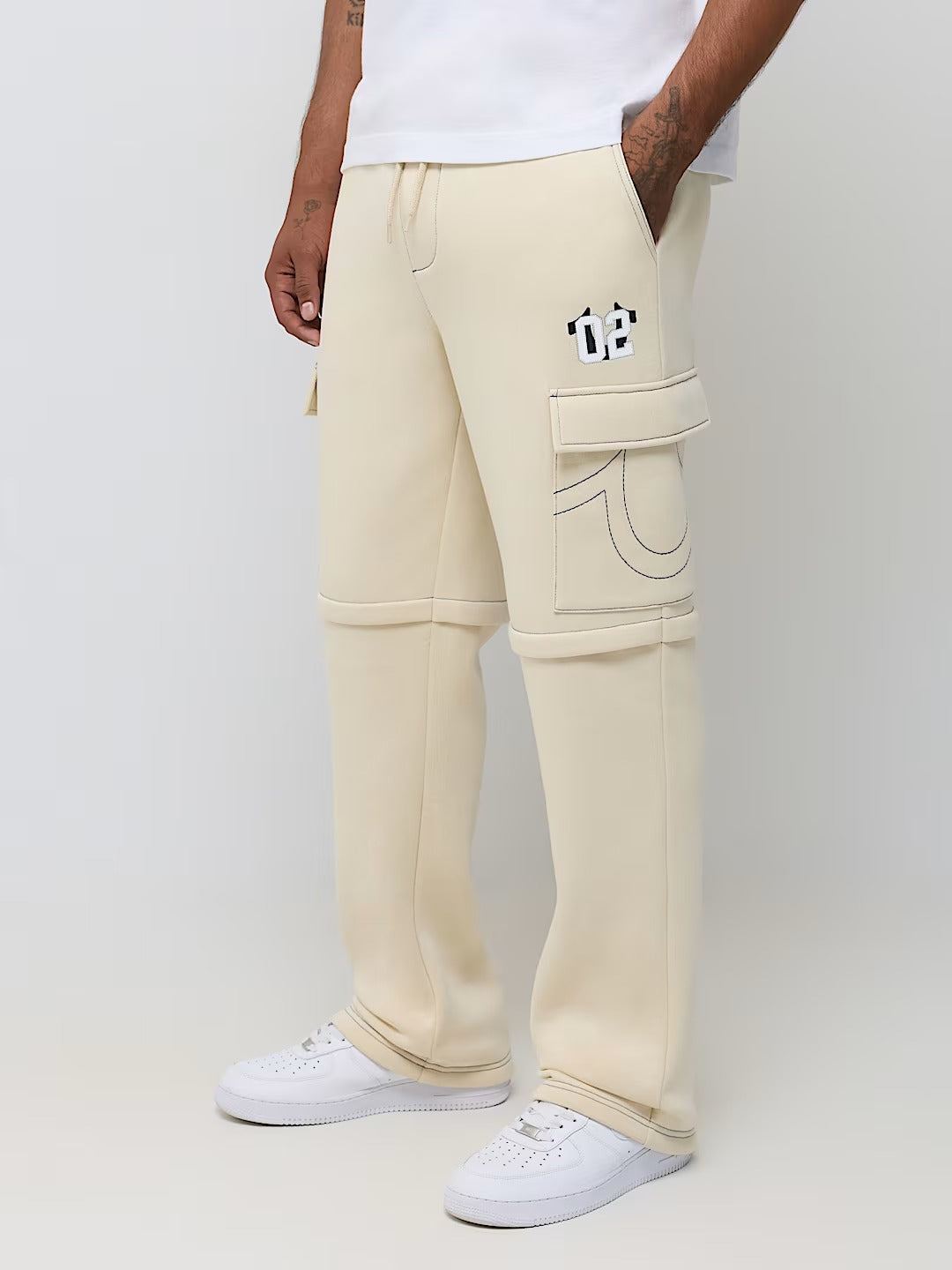 True Religion - Contrast Mfg Cargo Sweatpant
