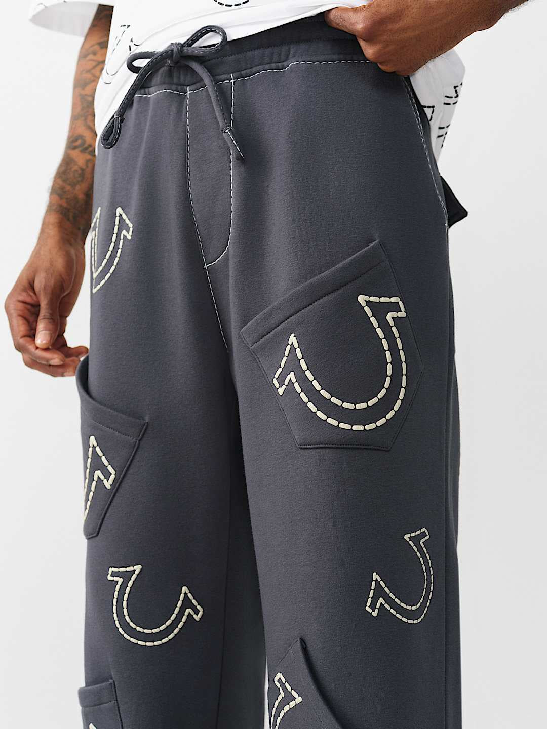 True Religion - Horseshoe Big T Baggy Sweatpant