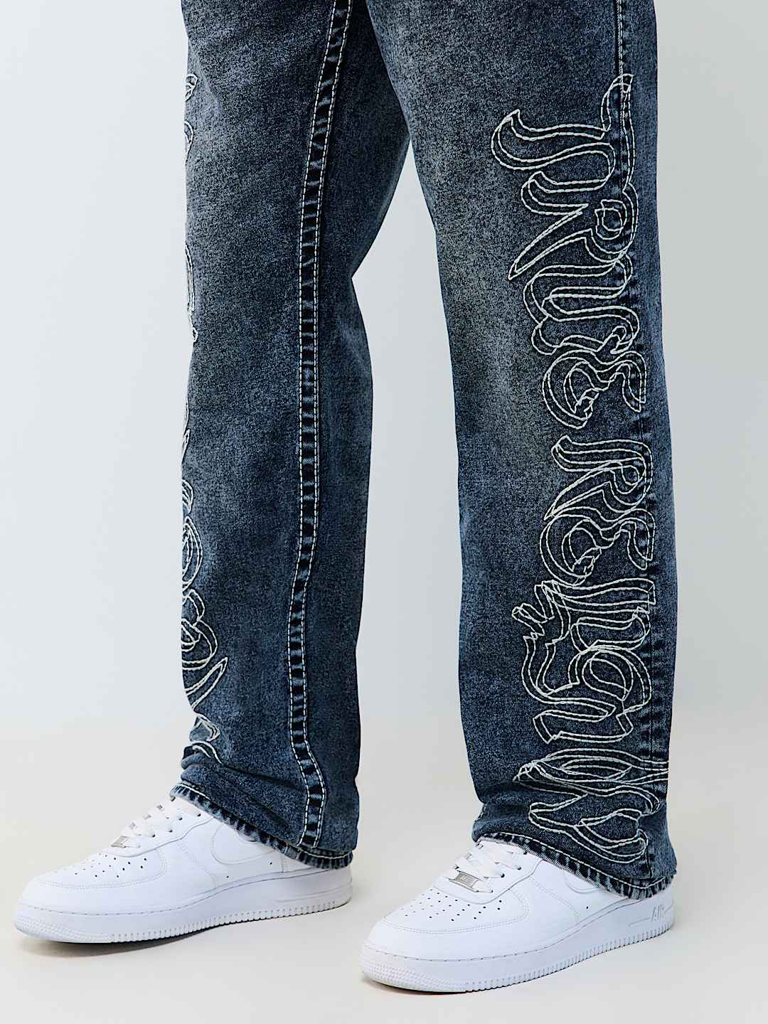 True Religion - Ricky Big T Embroidered Flap Straight Jean 34"