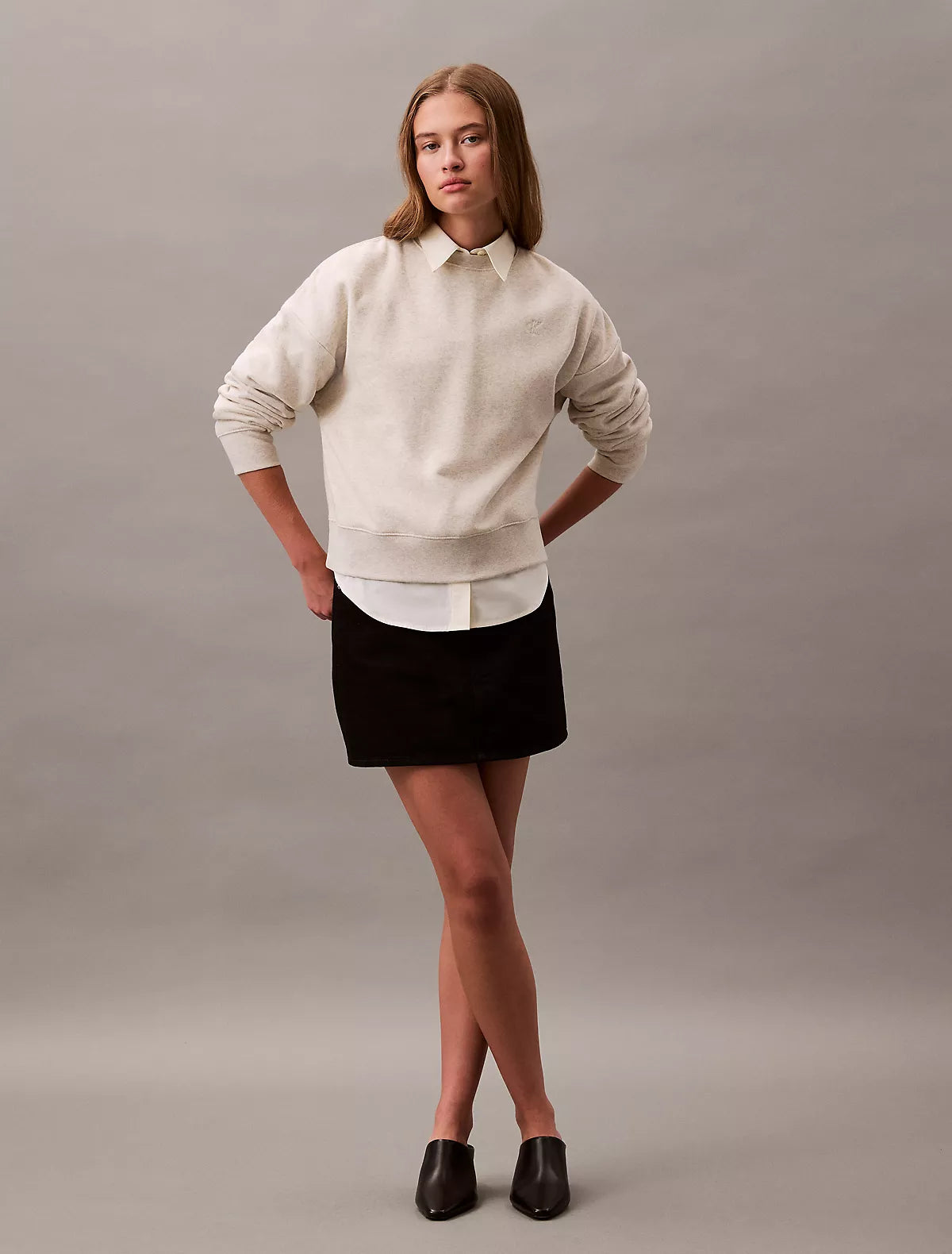 Calvin Klein - Monogram Fleece Cropped Sweatshirt