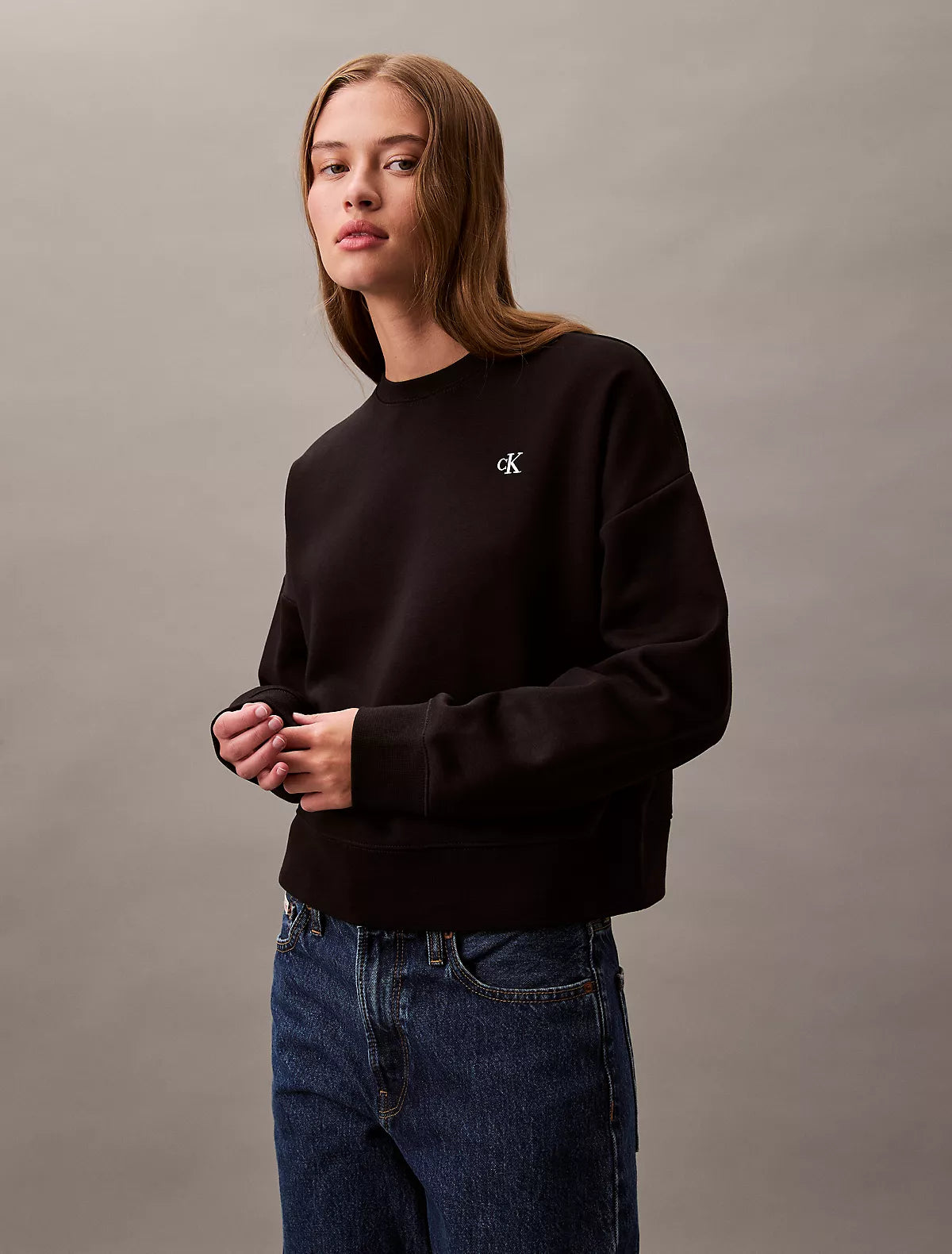 Calvin Klein - Monogram Fleece Cropped Sweatshirt
