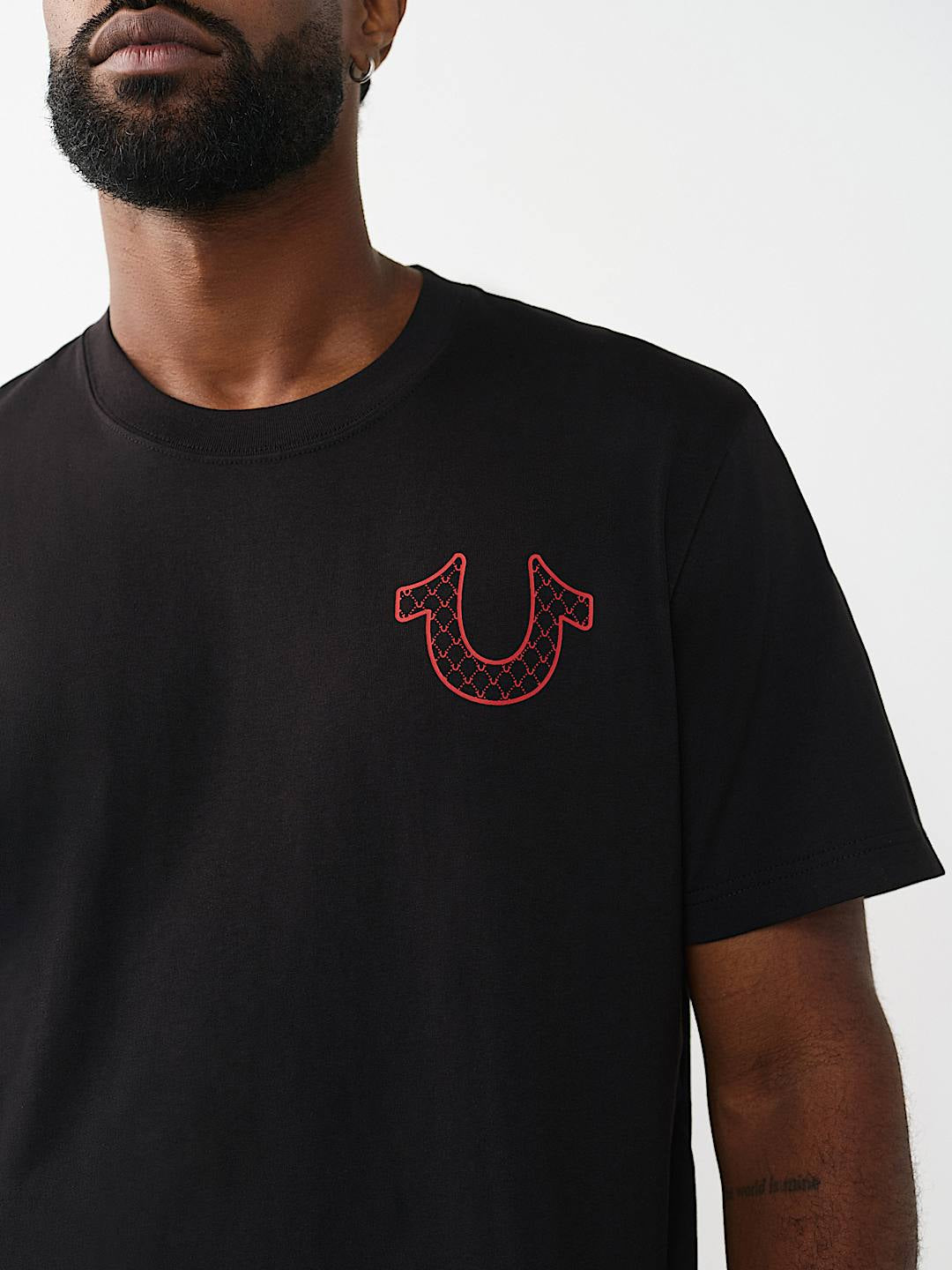 True Religion - Filled Horseshoe Script Graphic Tee
