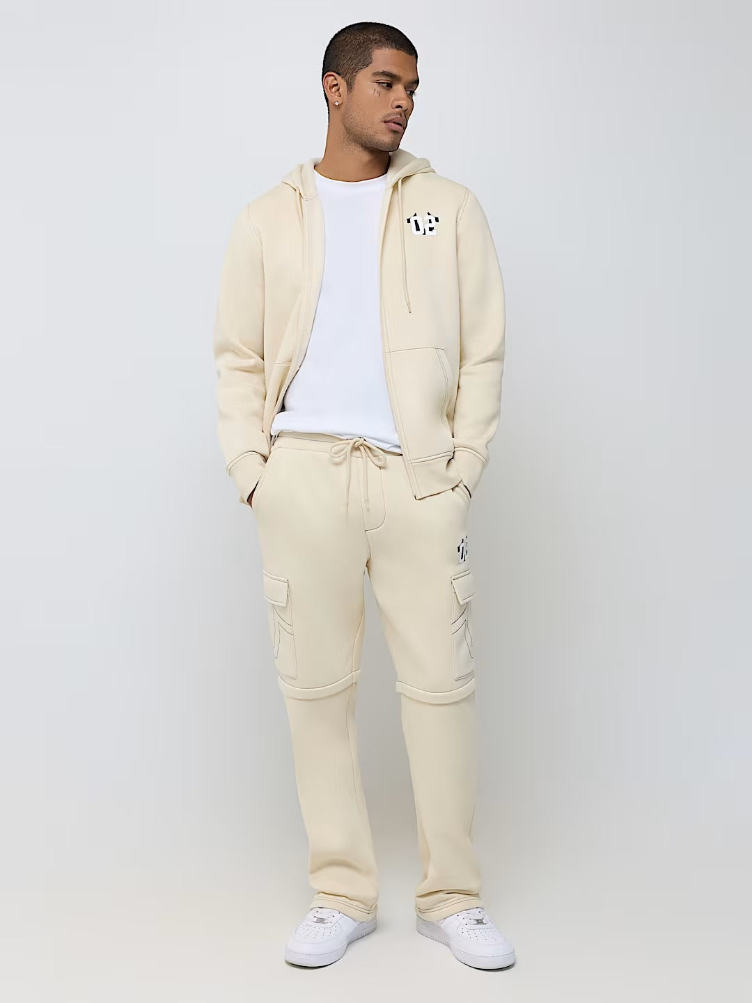 True Religion - Contrast Mfg Cargo Sweatpant
