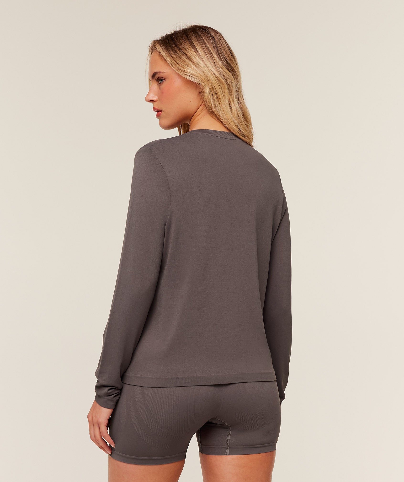 GYMSHARK - Everyday Seamless Long Sleeve Top