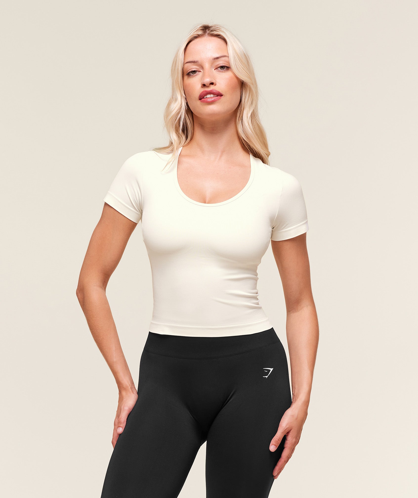 GYMSHARK - Everyday Seamless Tight Fit Crew Neck Tee