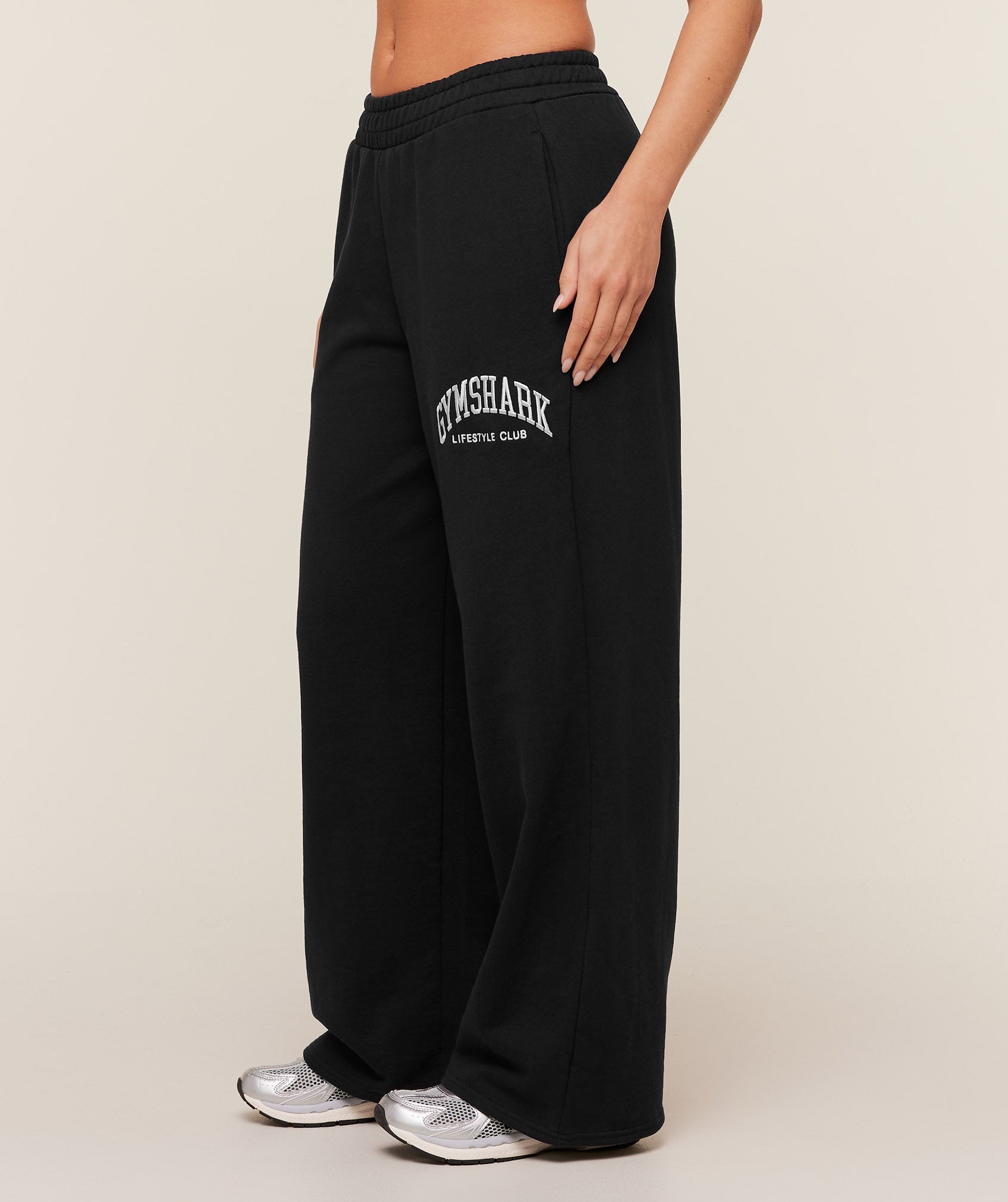 GYMSHARK - Collegiate Graphic Straight Leg Jogger