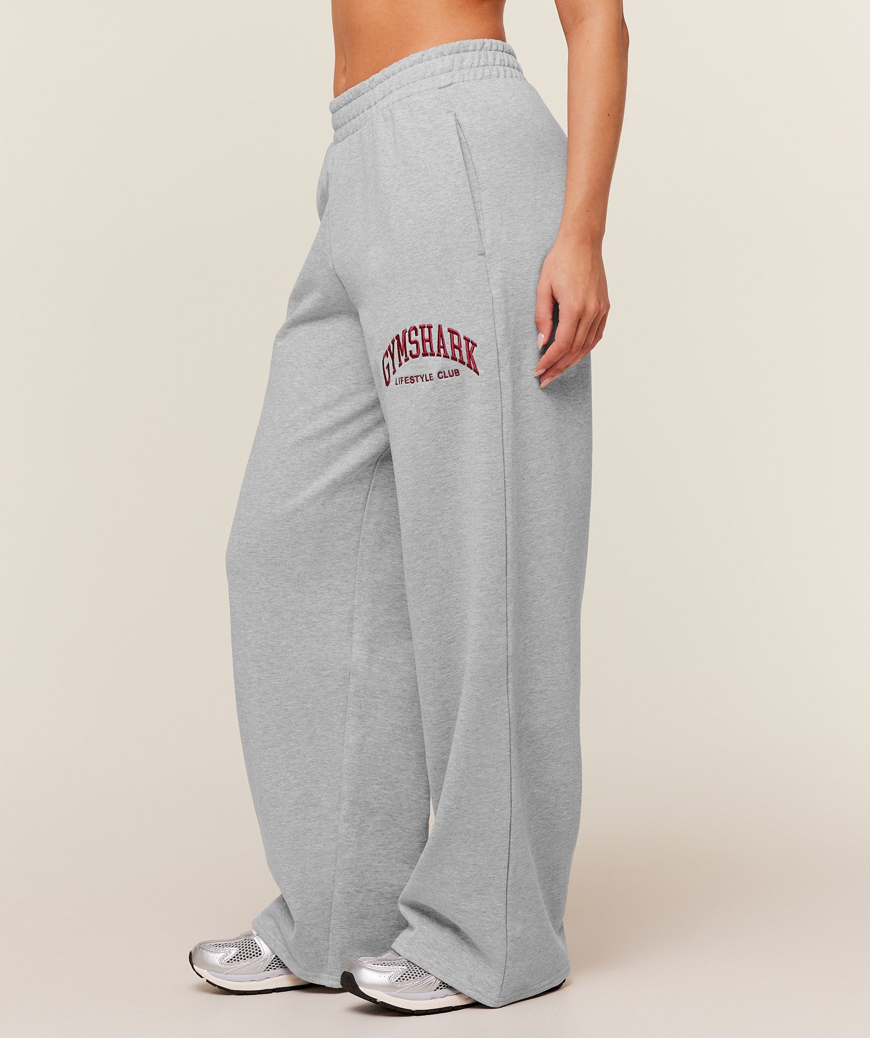 GYMSHARK - Collegiate Graphic Straight Leg Jogger
