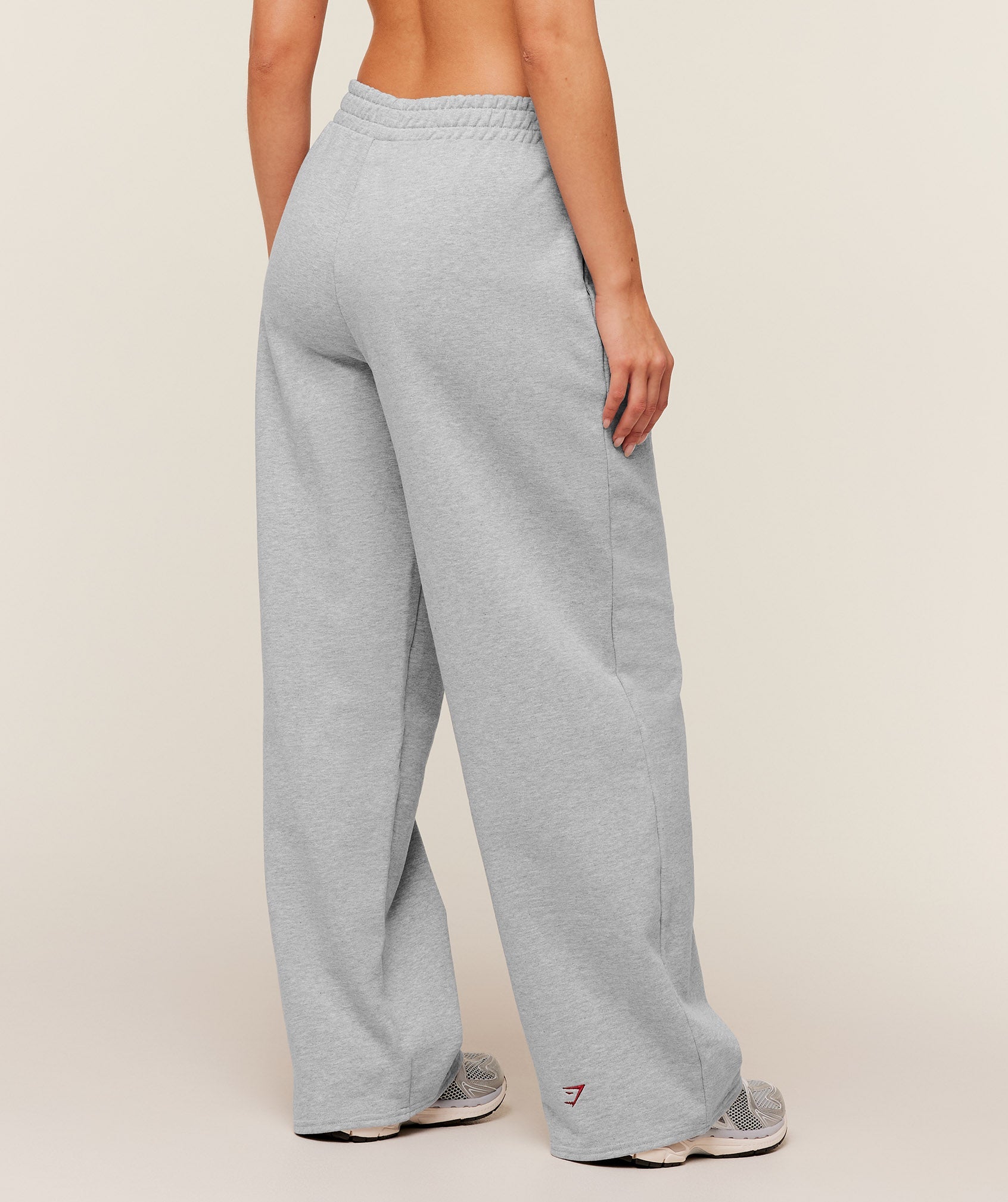 GYMSHARK - Collegiate Graphic Straight Leg Jogger