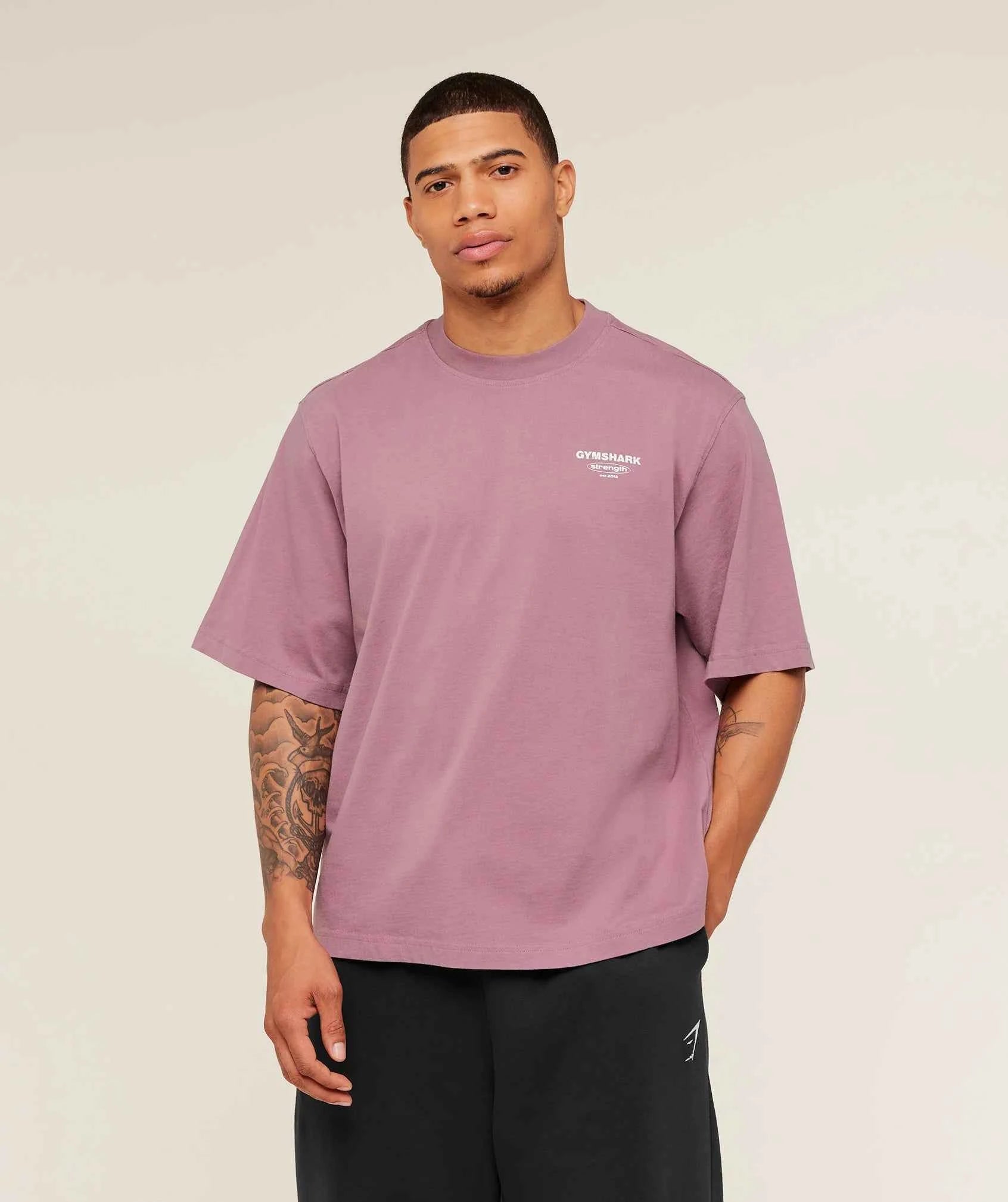 GYMSHARK-Strength Stars Washed Graphic T-Shirt