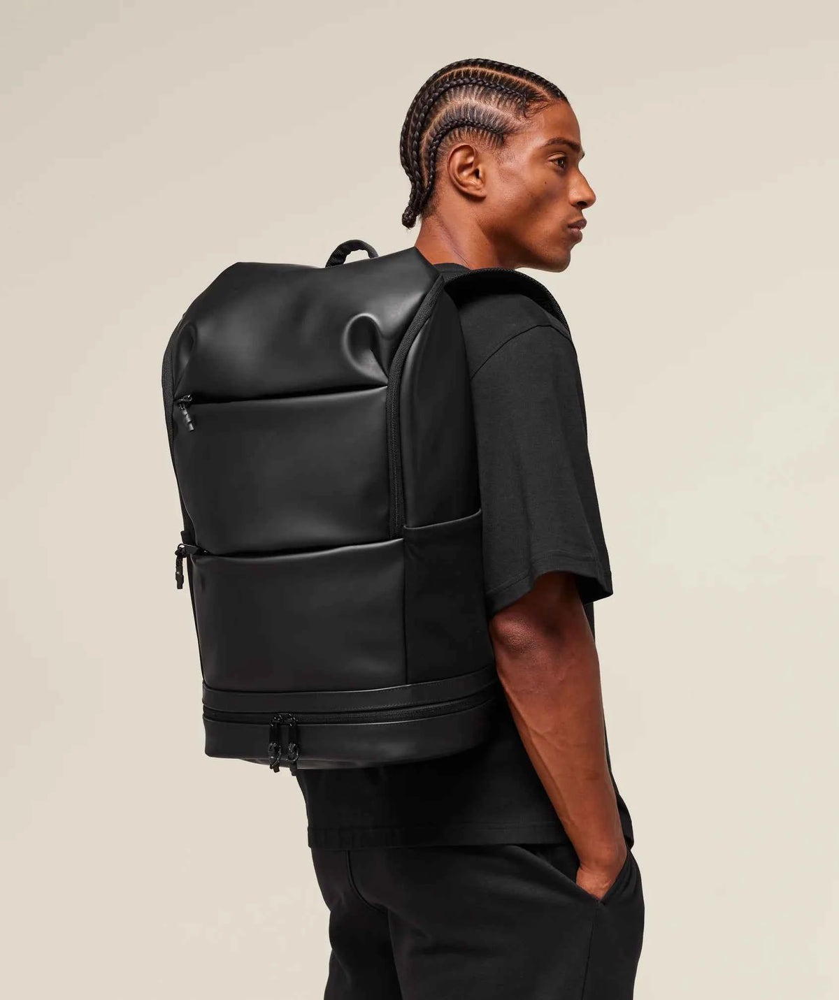 GYMSHARK - Sleek Backpack