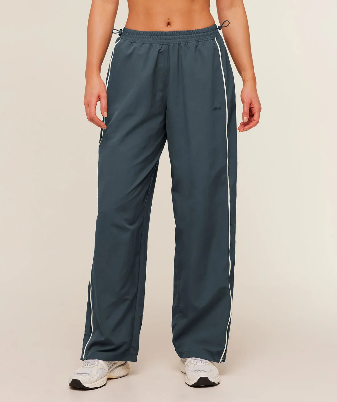 GYMSHARK - To From Pants