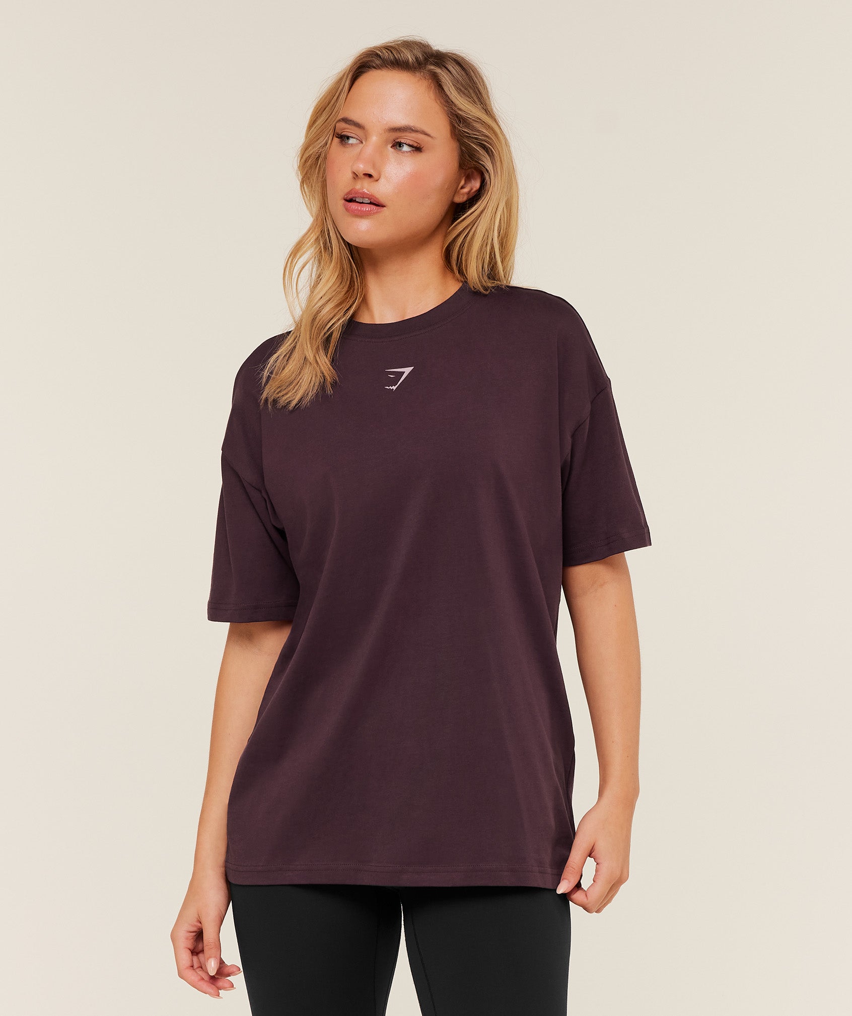 GYMSHARK - Trace Graphic Oversized T-Shirt