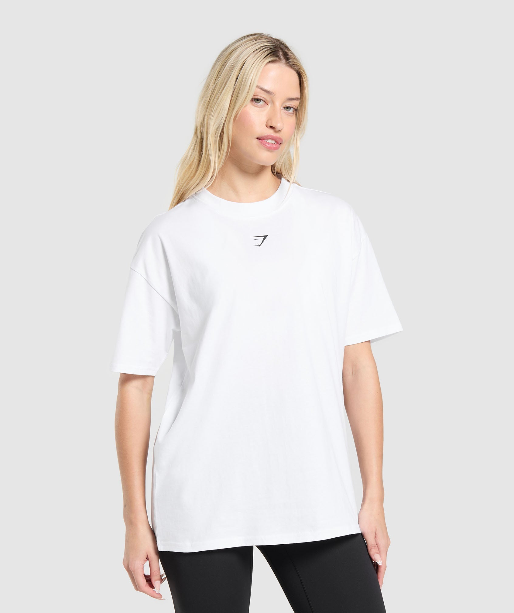 GYMSHARK - Trace Graphic Oversized T-Shirt