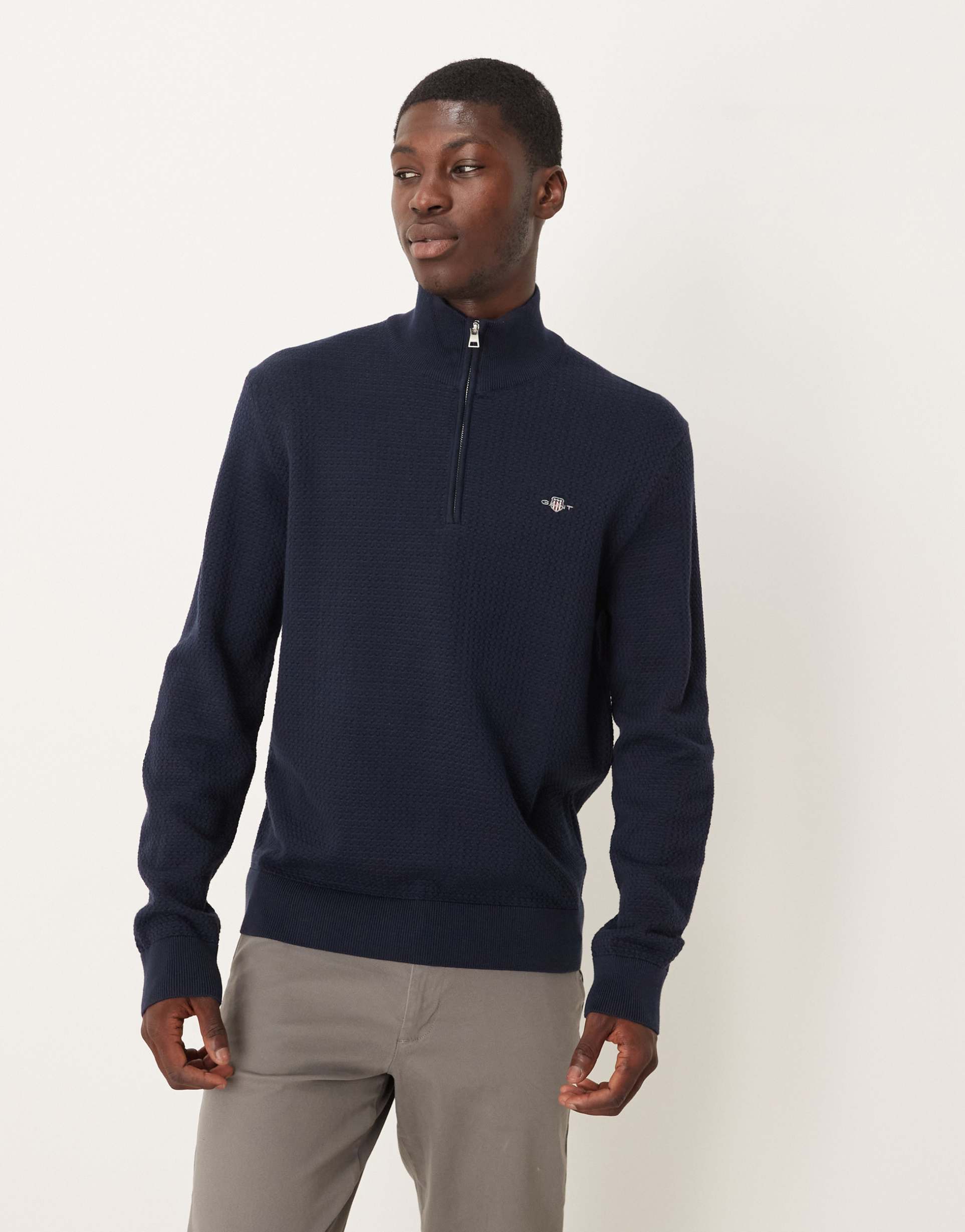 GANT - textured cotton half zip sweatshirt in navy