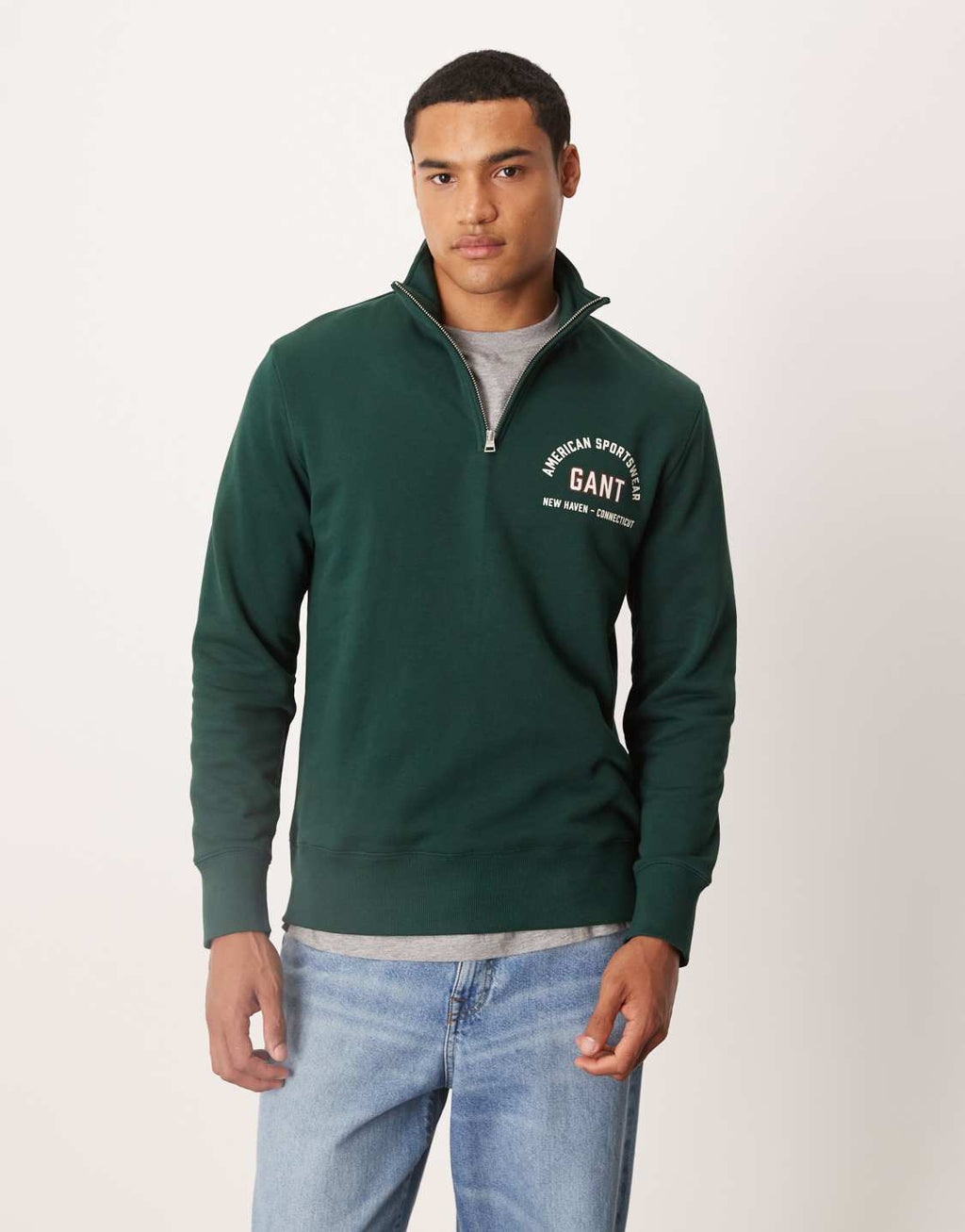GANT - varsity logo print half zip