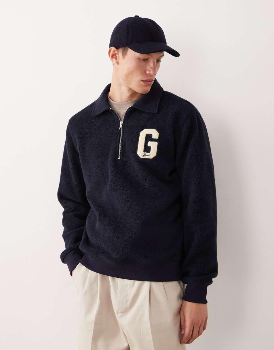 GANT - half zip fleece jumper with varsity G logo in navy