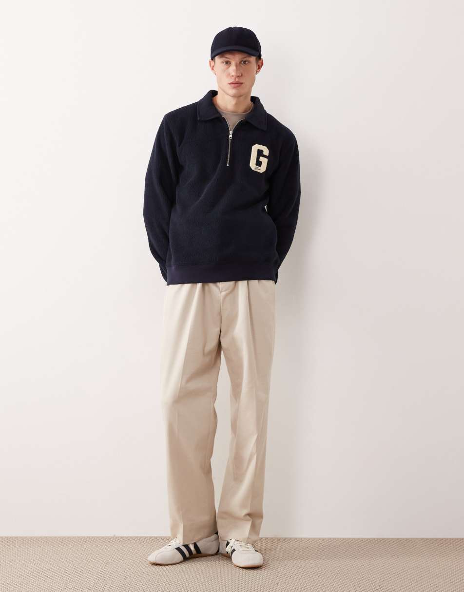 GANT - half zip fleece jumper with varsity G logo in navy