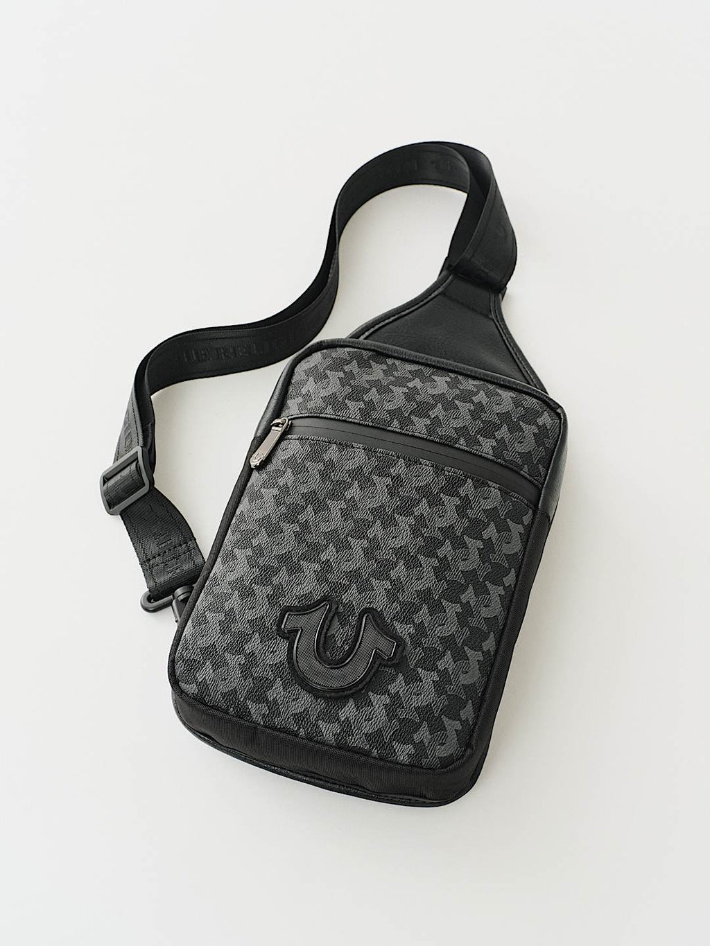 True Religion - HORSESHOE MONOGRAM SLING