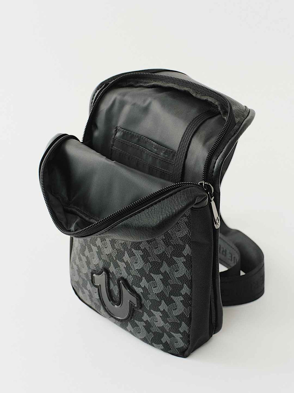 True Religion - HORSESHOE MONOGRAM SLING