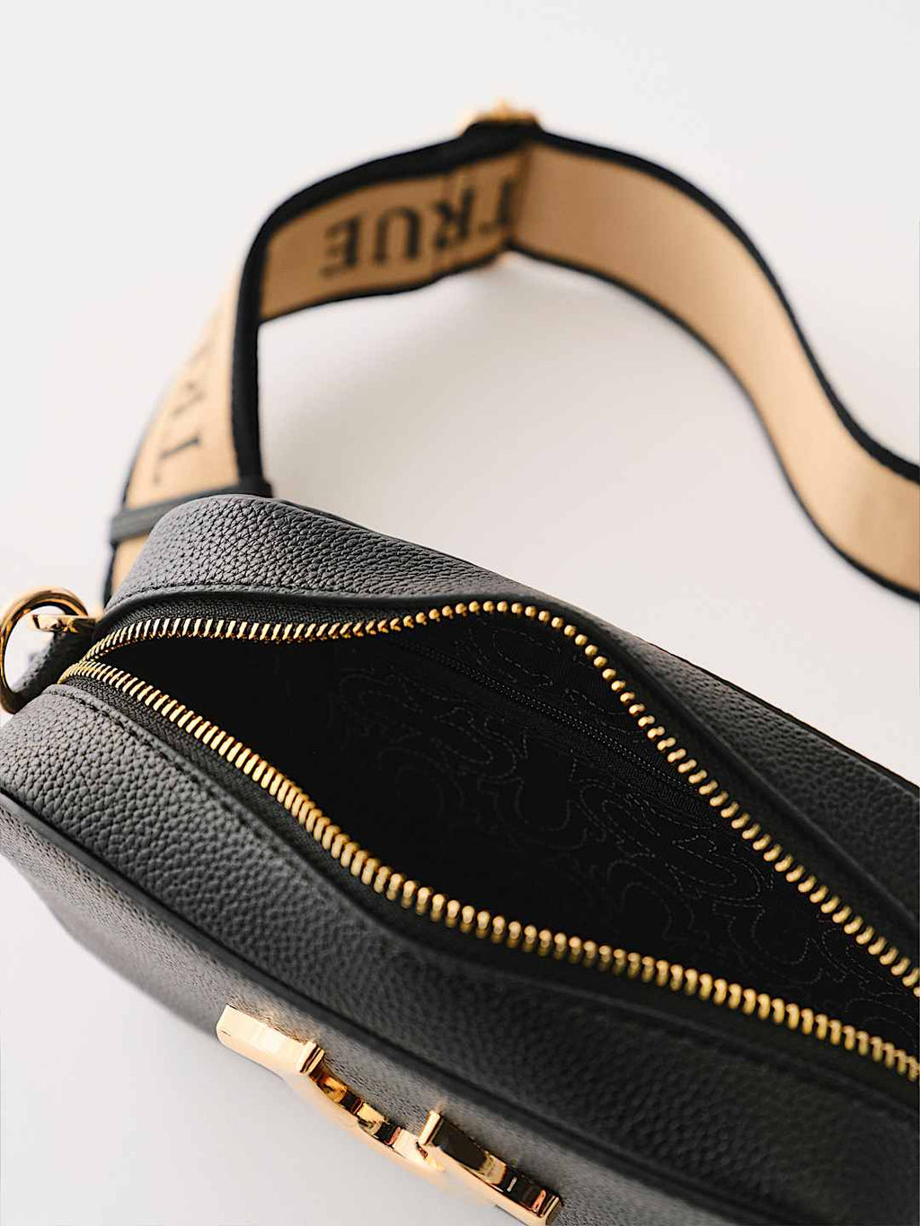 True Religion - HORSESHOE CAMERA BAG