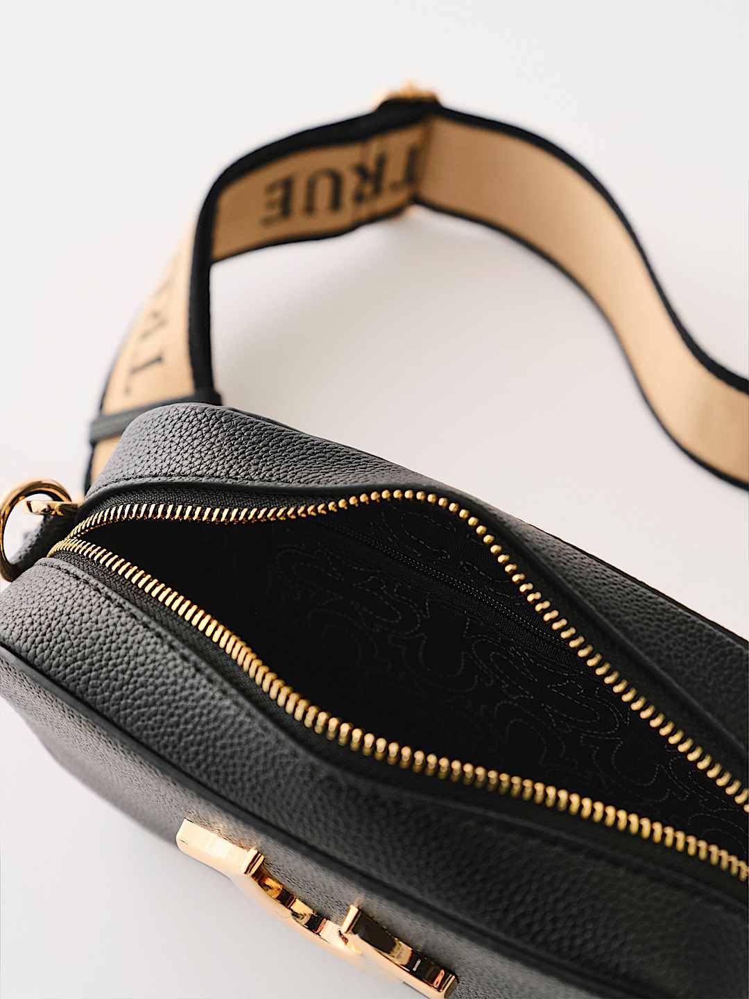 True Religion - HORSESHOE CAMERA BAG
