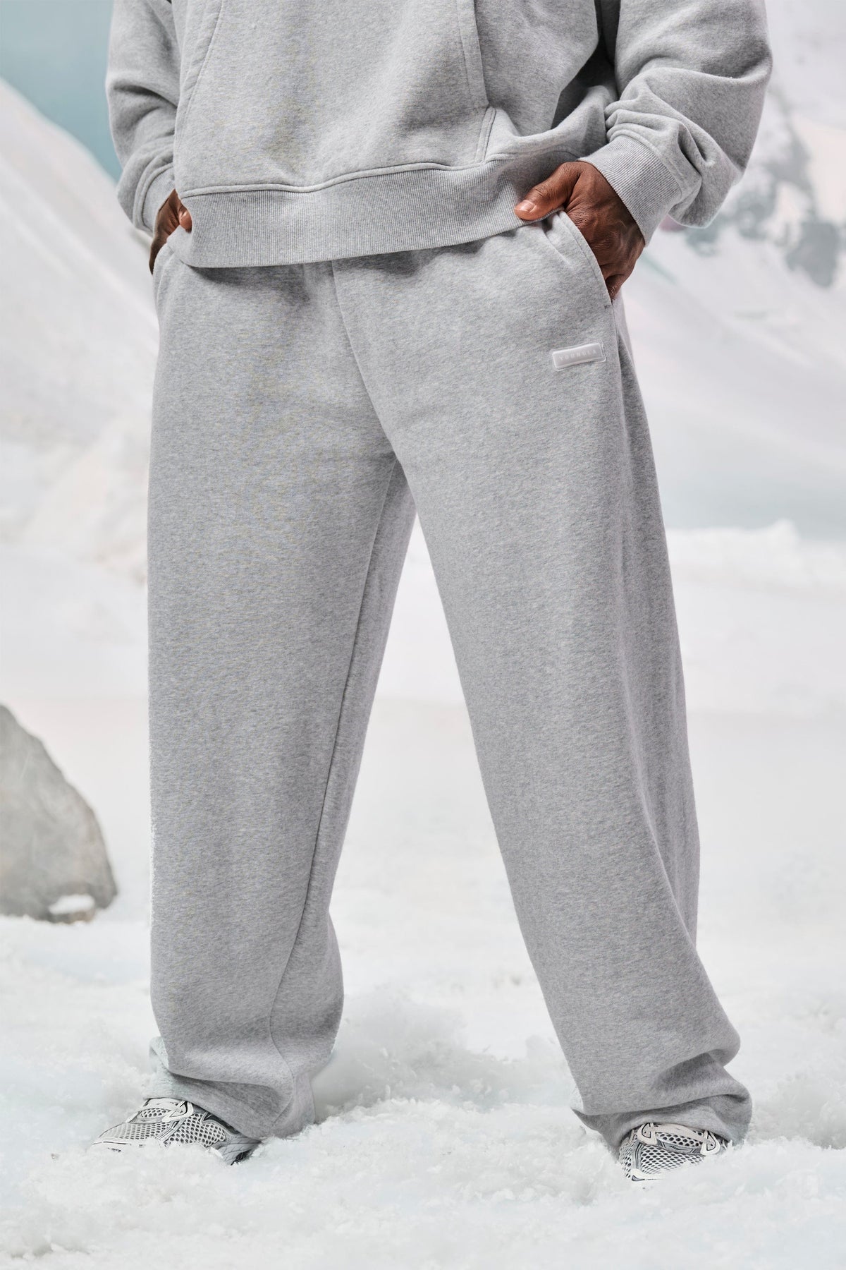 2062 - Comfy Collection - Sweats — Heather Grey